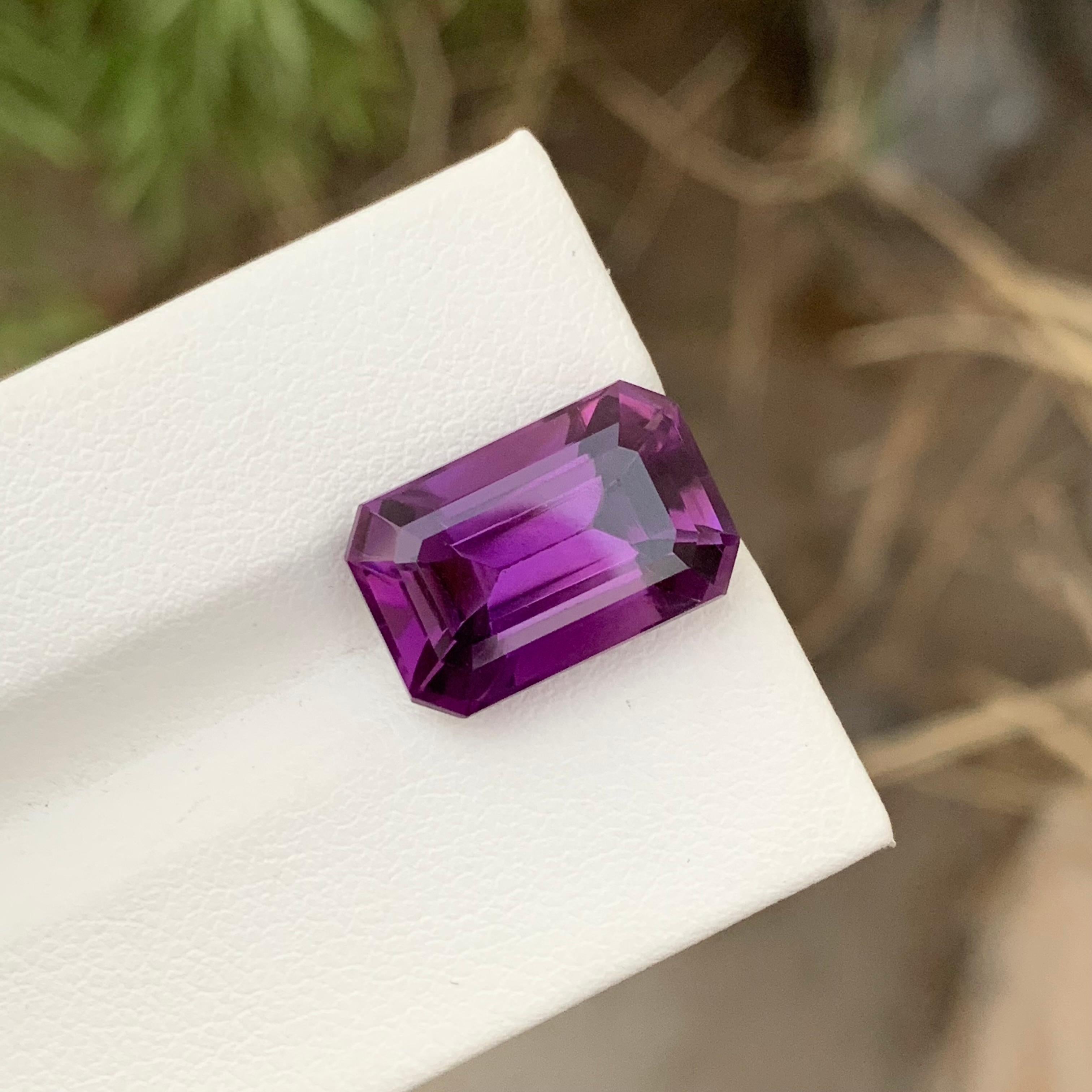 Emerald Cut 8.75 Carat Natural Loose Dark Purple Amethyst Emerald Shape Gem For Necklace  For Sale