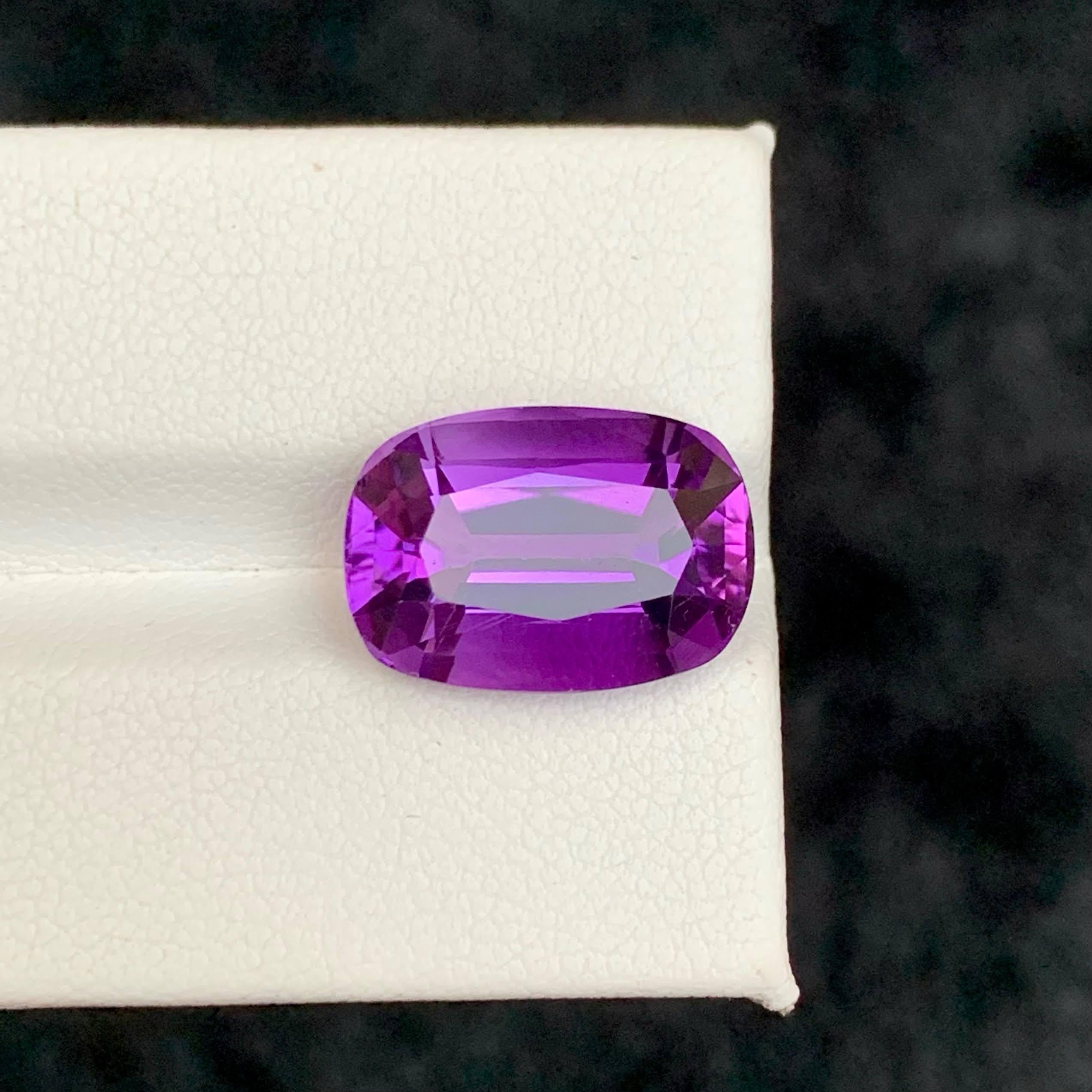 8.75 carati di pietra ametista viola naturale sciolta con taglio a cuscino Gemma brasiliana In condizioni Nuovo in vendita a Bangkok, TH