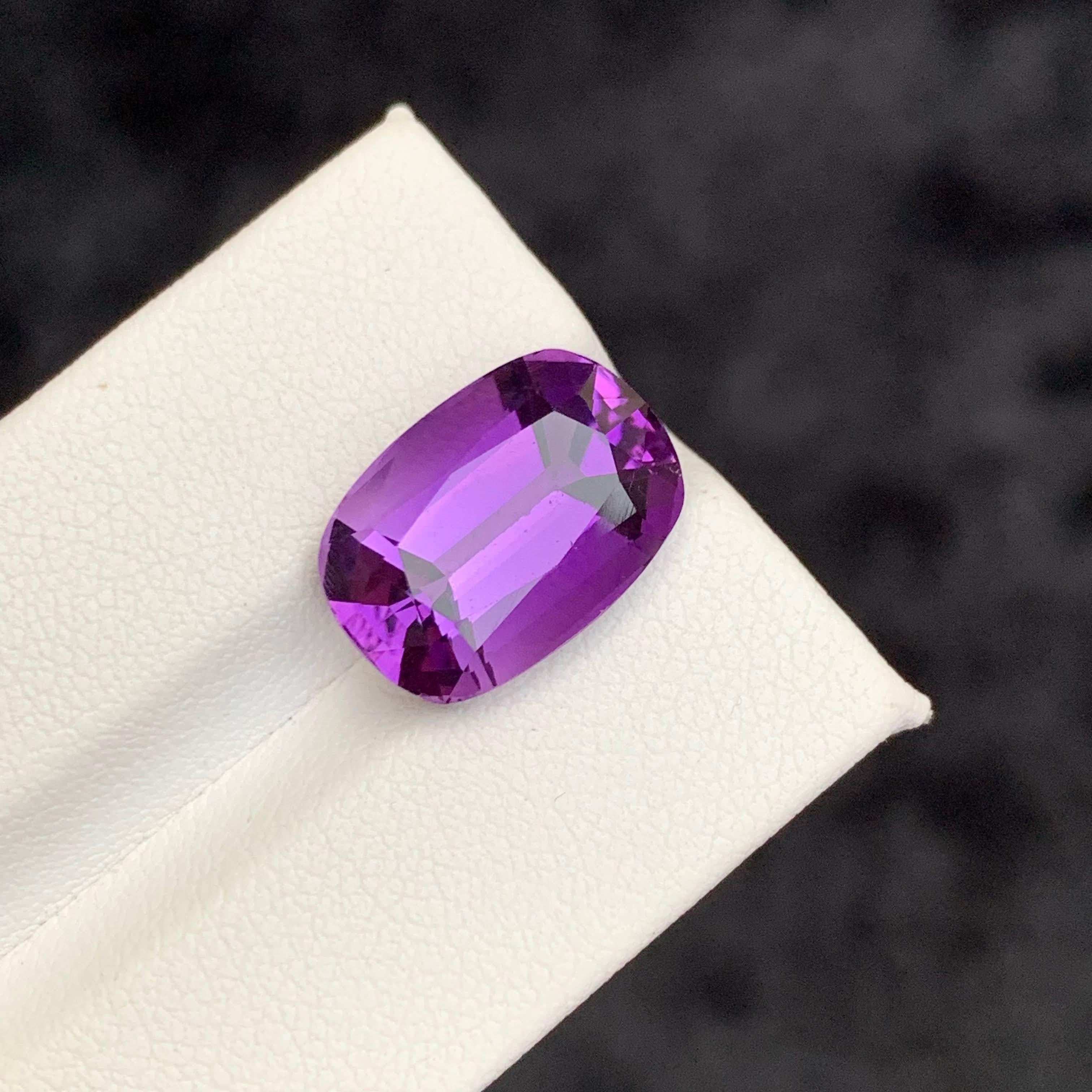 da uomo o donna 8.75 carati di pietra ametista viola naturale sciolta con taglio a cuscino Gemma brasiliana in vendita
