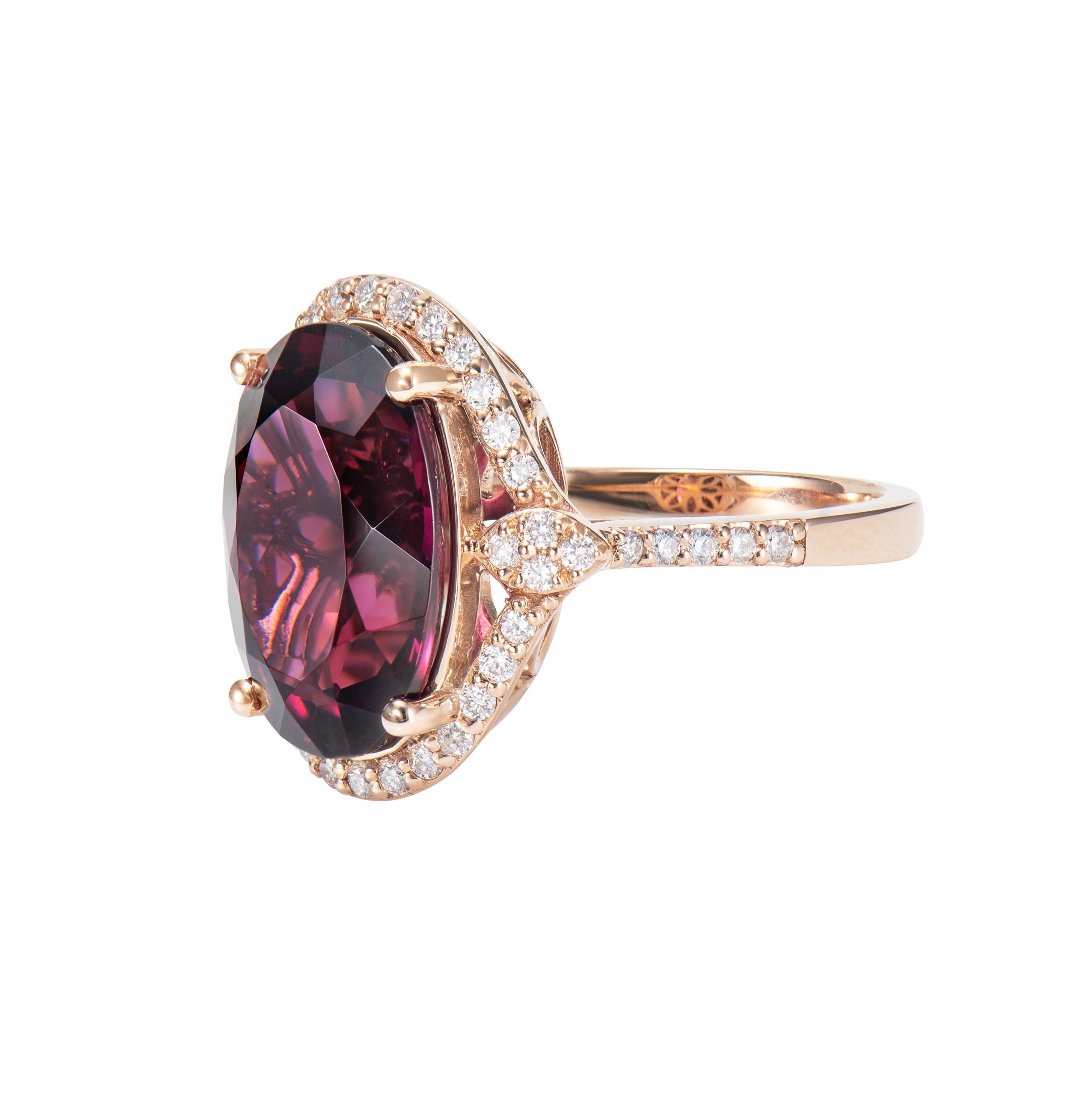Oval Cut Sunita Nahata Rhodolite 8.75ct. Cocktail Ring in 18KRG with White Diamond. For Sale