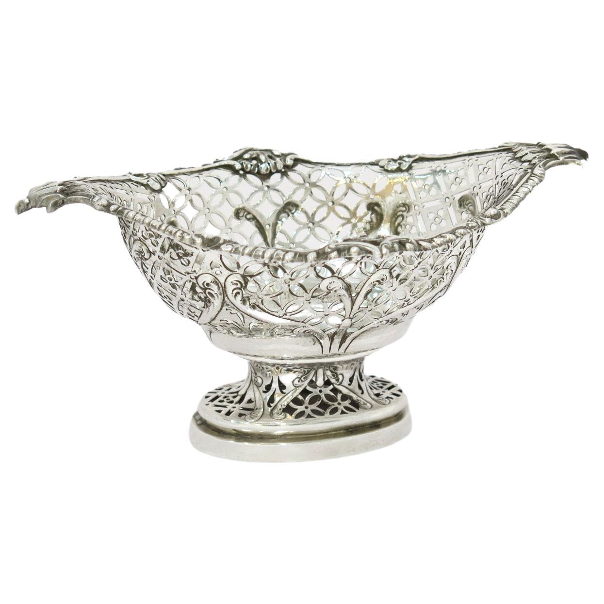Sterling Silver Antique English Floral Pattern Footed Candy Nut Basket