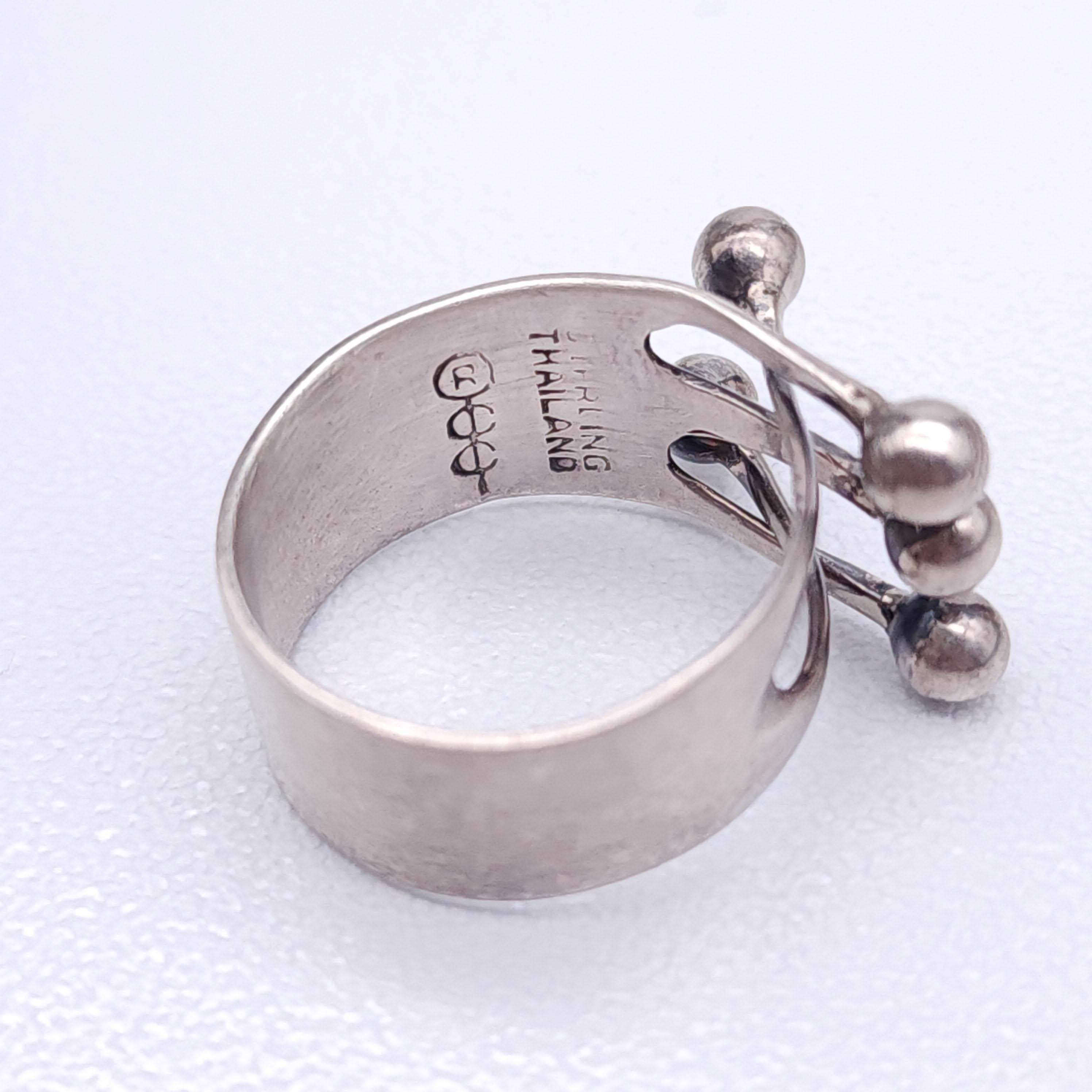 8.75 Vintage Sterling Silver Open Interlocking Statement Ring Band, 20ème siècle Unisexe en vente