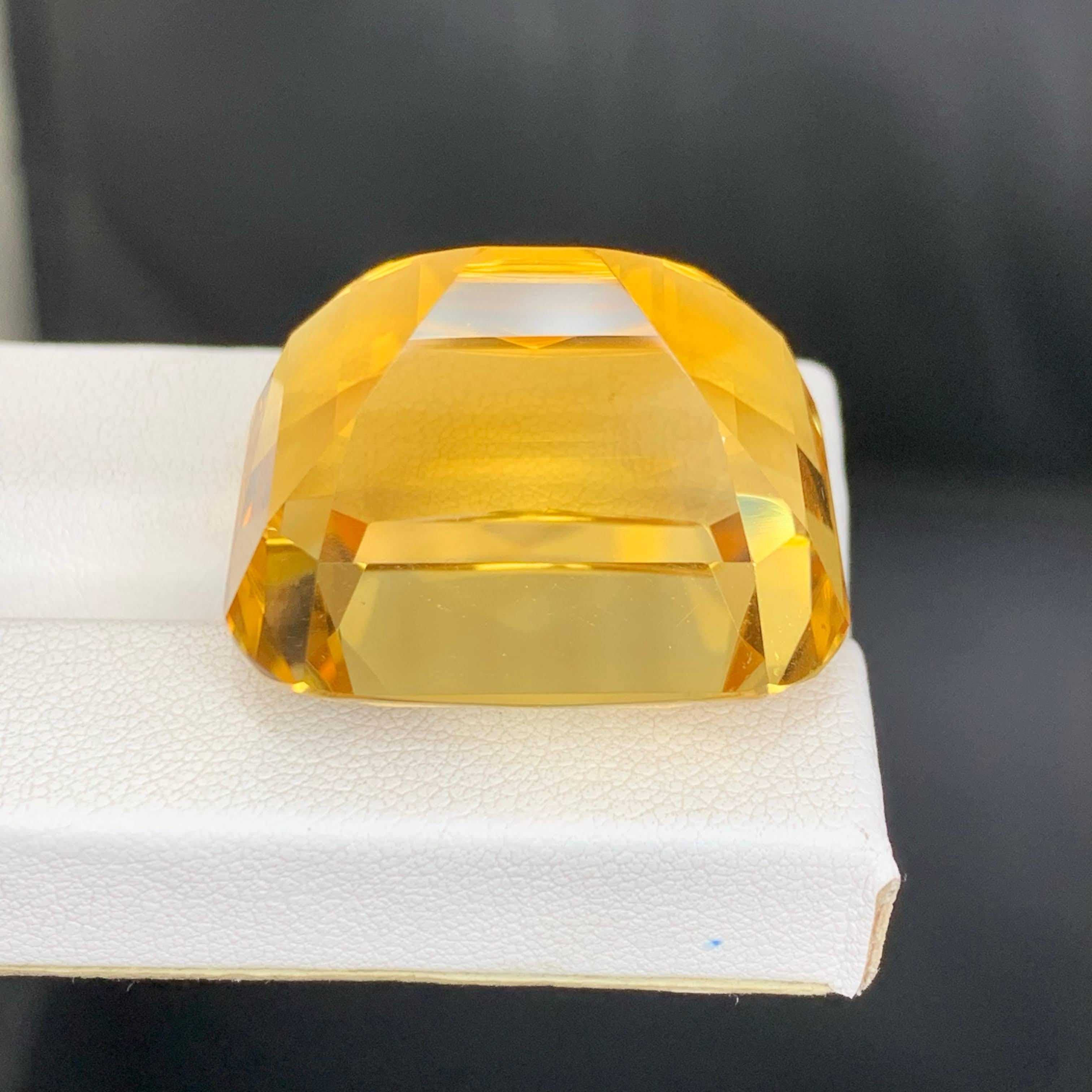 87.50 Carati Nature Sciolto Giallo Oro Citrino Taglio Cuscino Gemma Brasiliana in vendita 5