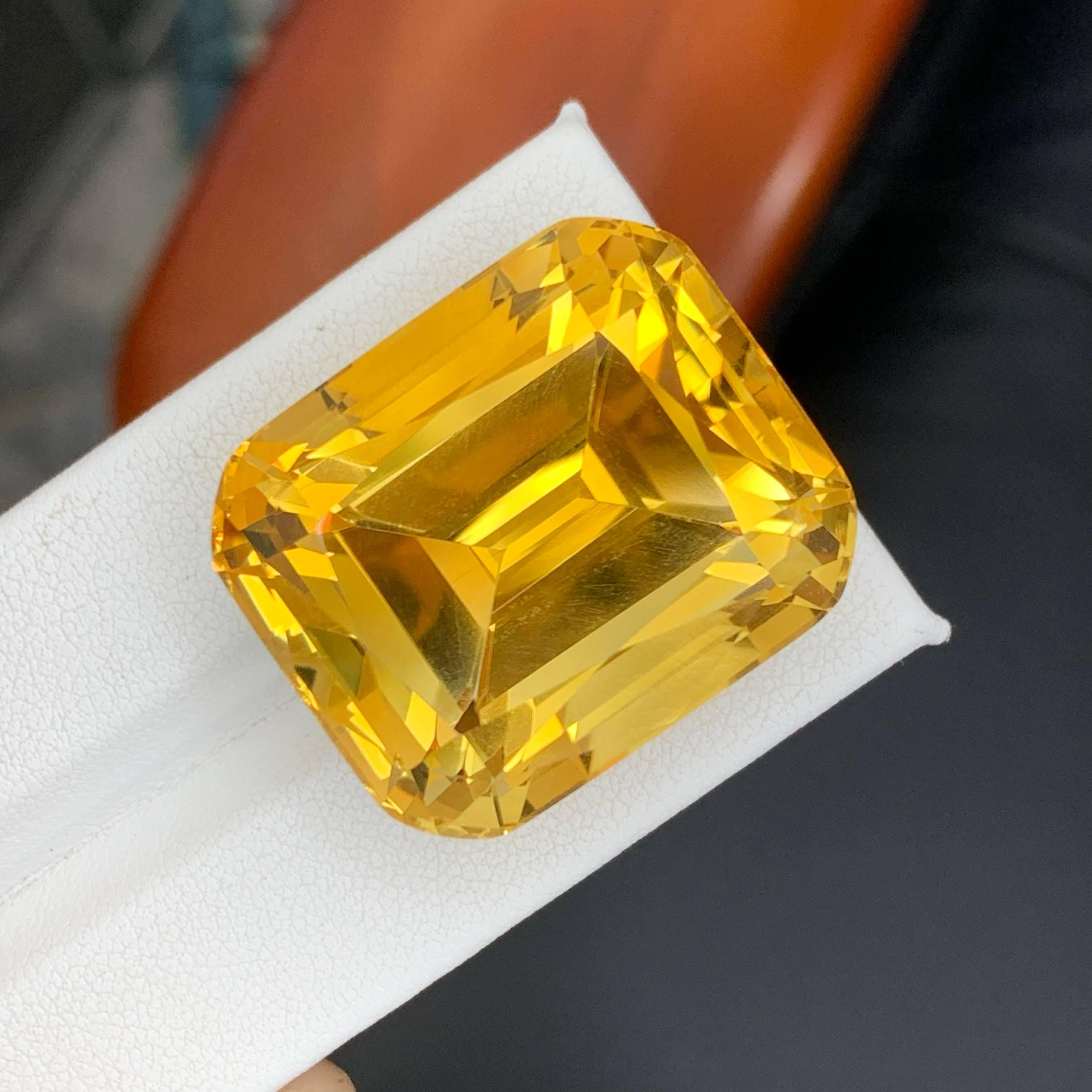 da uomo o donna 87.50 Carati Nature Sciolto Giallo Oro Citrino Taglio Cuscino Gemma Brasiliana in vendita