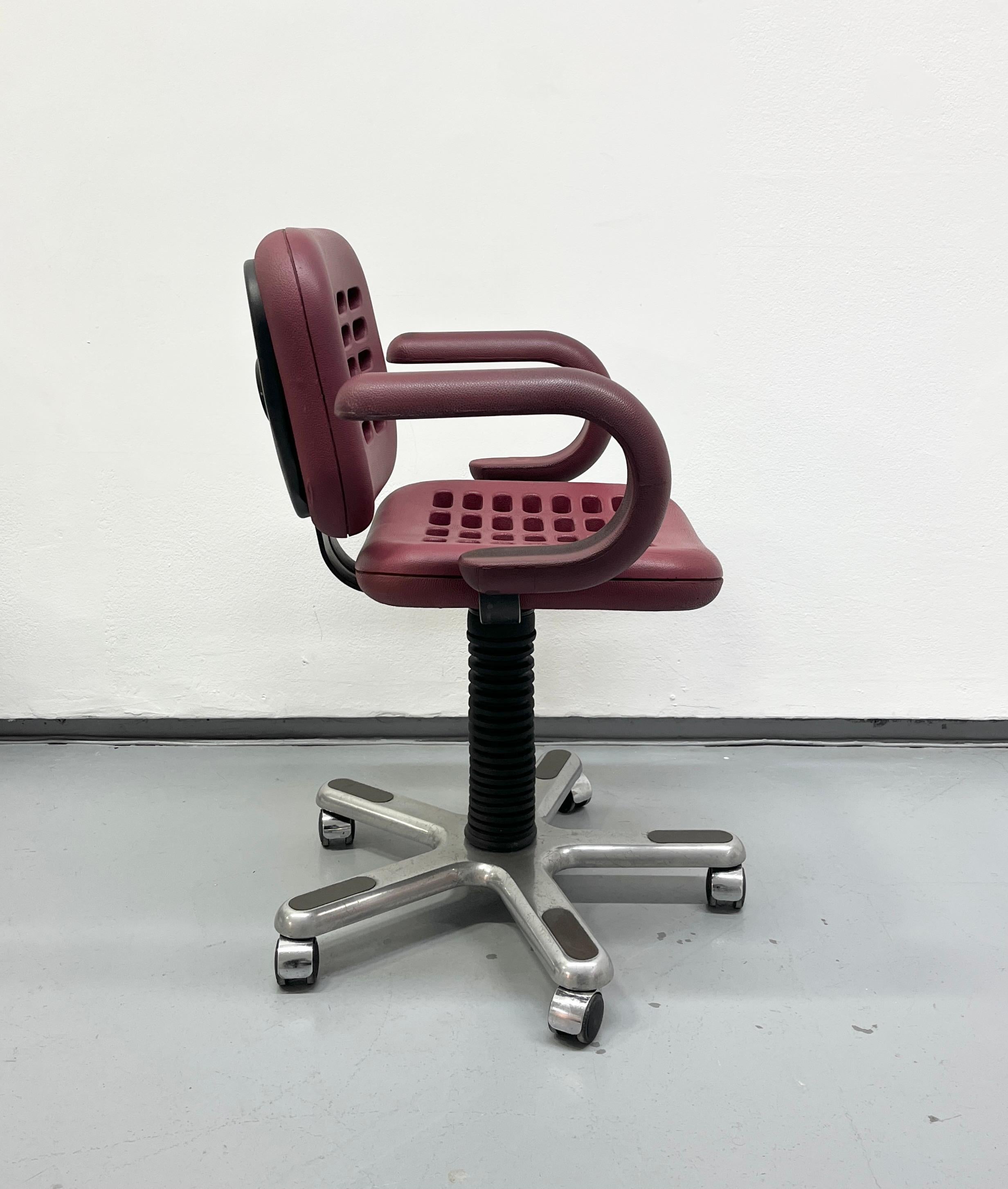 Fauteuil 8755, système Méduse, de Roger Tallon, édition Eurosit en vente 2