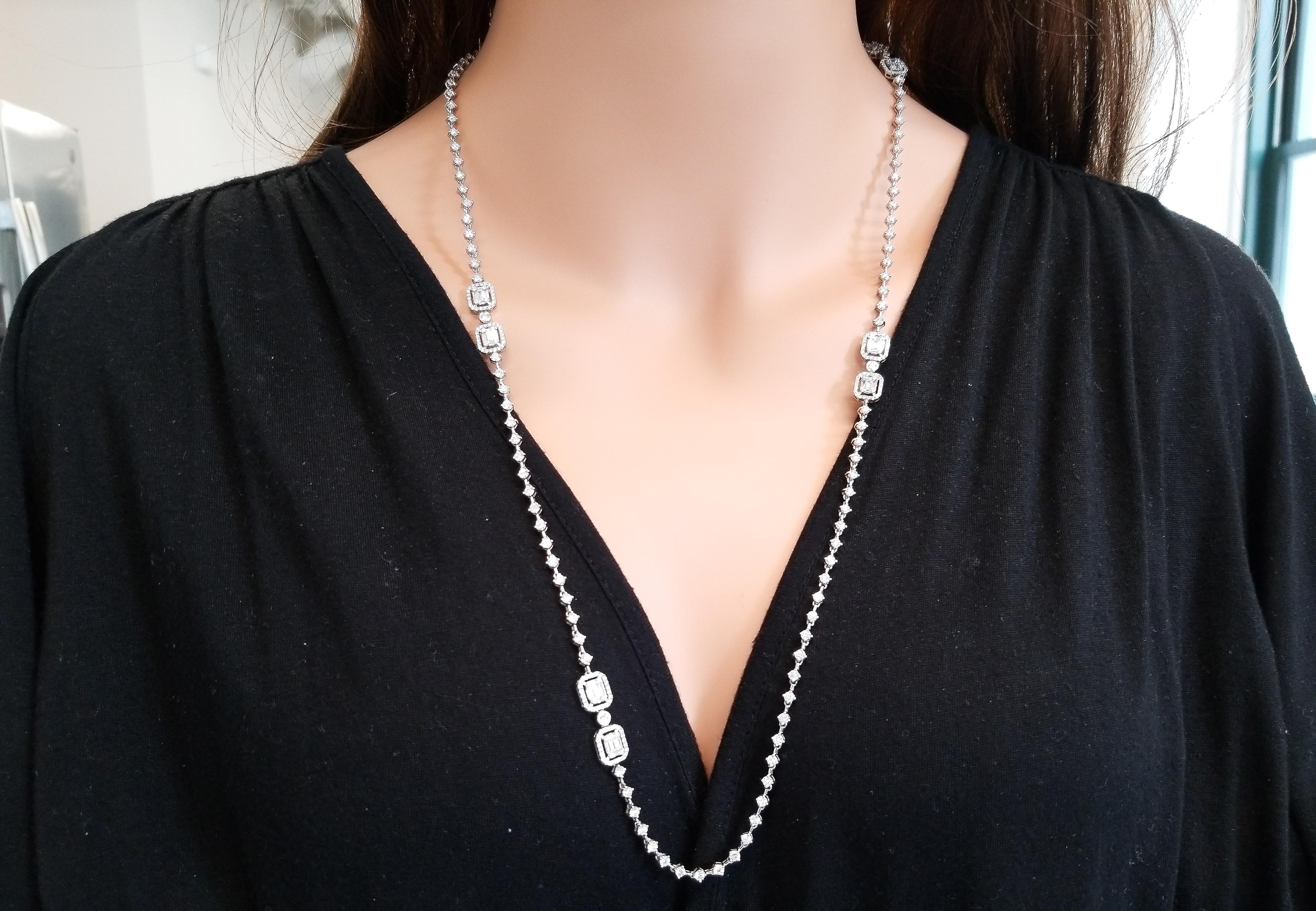 Contemporary 8.76 Carat Total Baguette and Round Diamond Necklace in 18 Karat White Gold