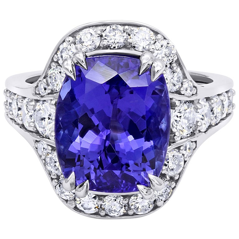 8.77 Carat Tanzanite and Diamond Cocktail Ring For Sale at 1stDibs