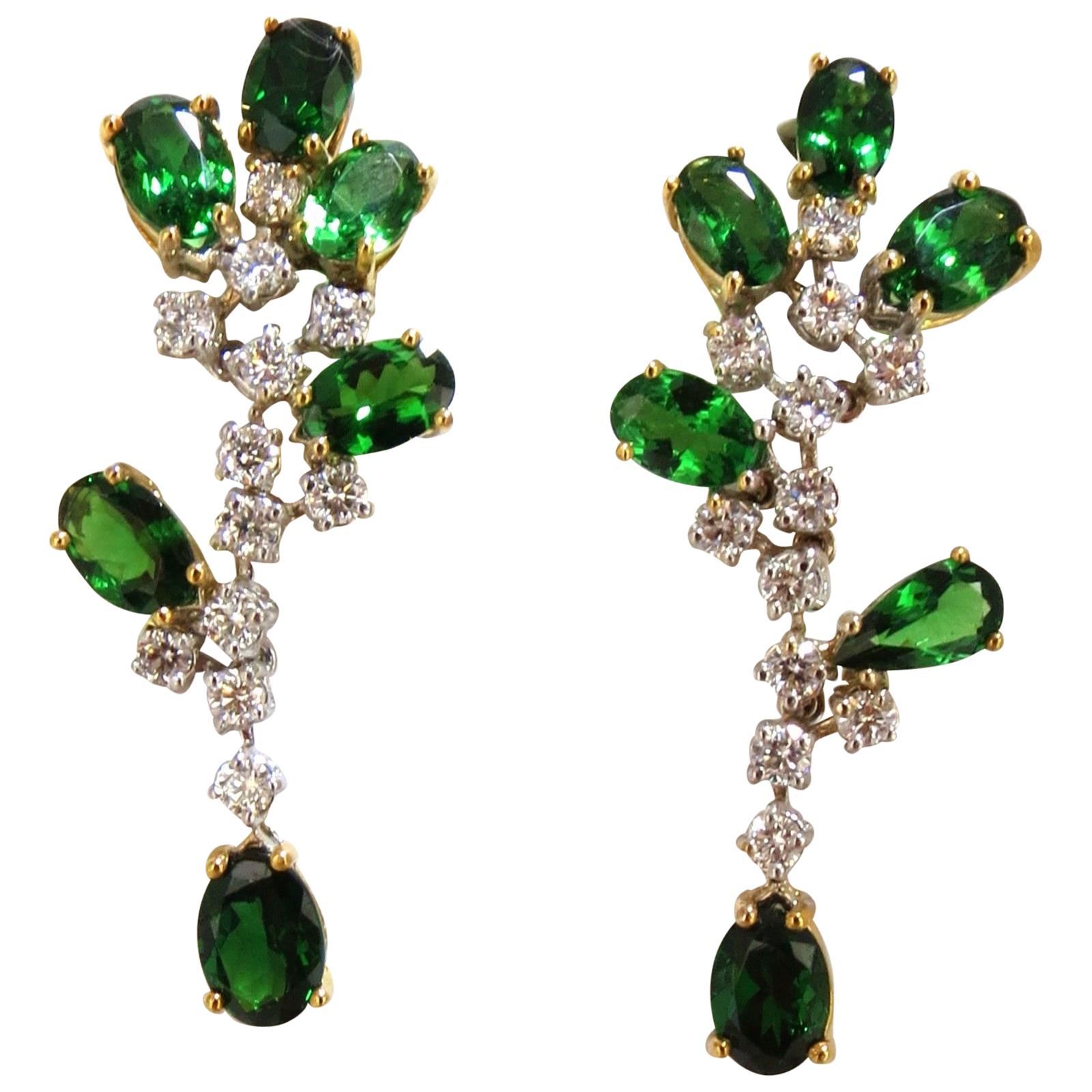 8.77ct natural vivid green tsavorite diamond dangle earrings 18kt cluster vine For Sale
