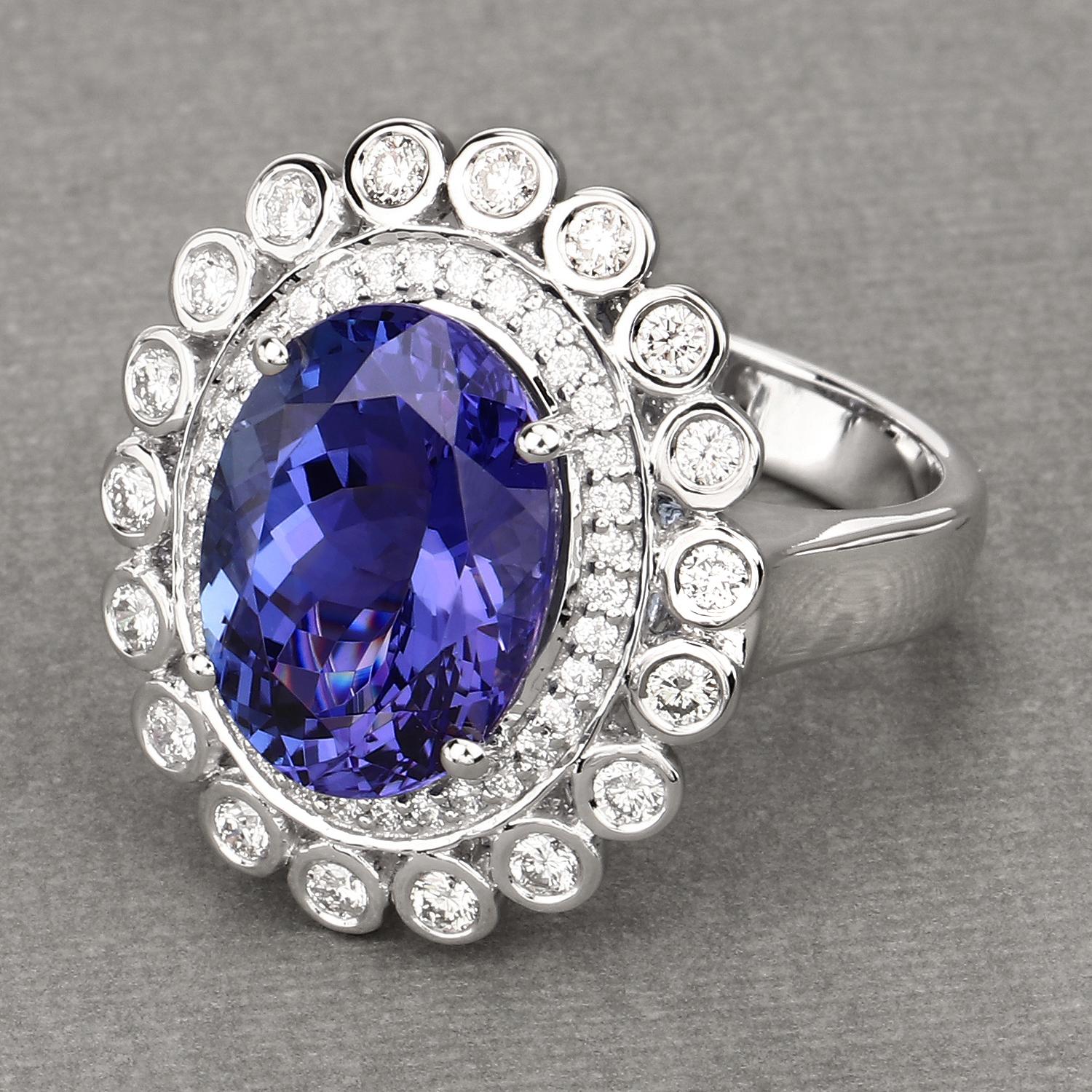 8.78 Carat Genuine Tanzanite and Diamond 18 Karat White Gold Cocktail Ring In New Condition For Sale In Great Neck, NY