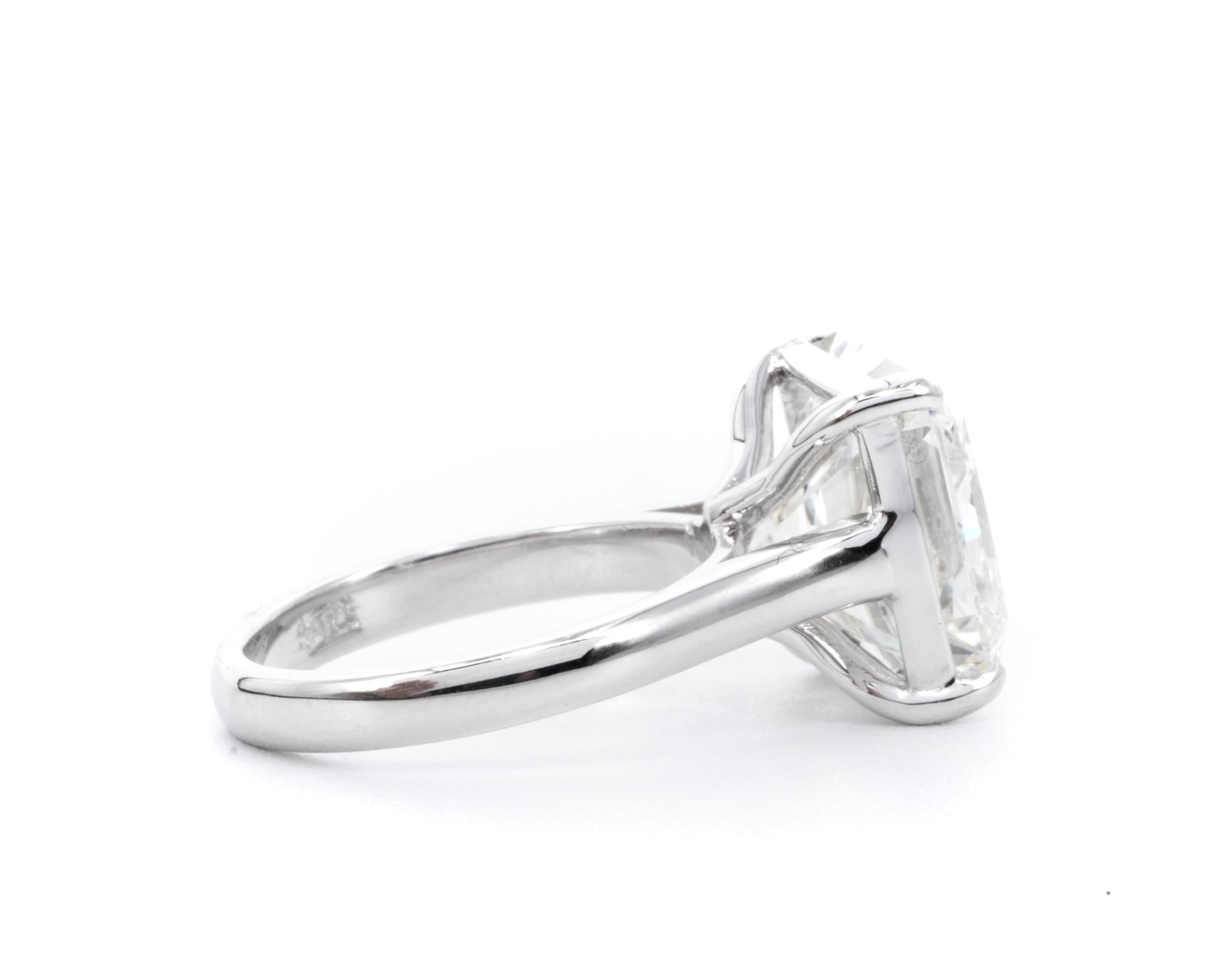 Contemporary 8.78 Ct Radiant Cut Diamond Engagement Ring I SI1 GIA, in Platinum 