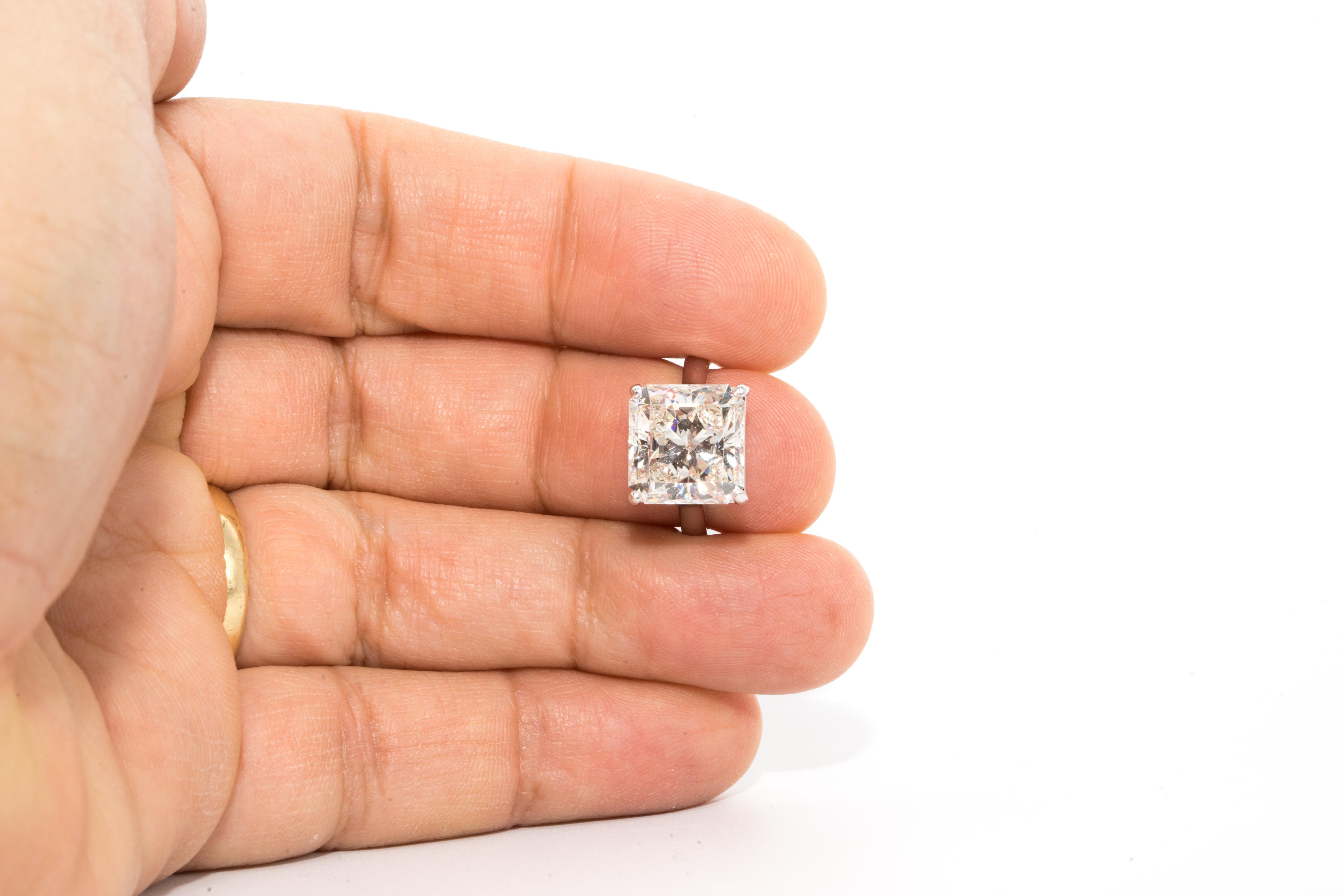 Women's or Men's 8.78 Ct Radiant Cut Diamond Engagement Ring I SI1 GIA, in Platinum 