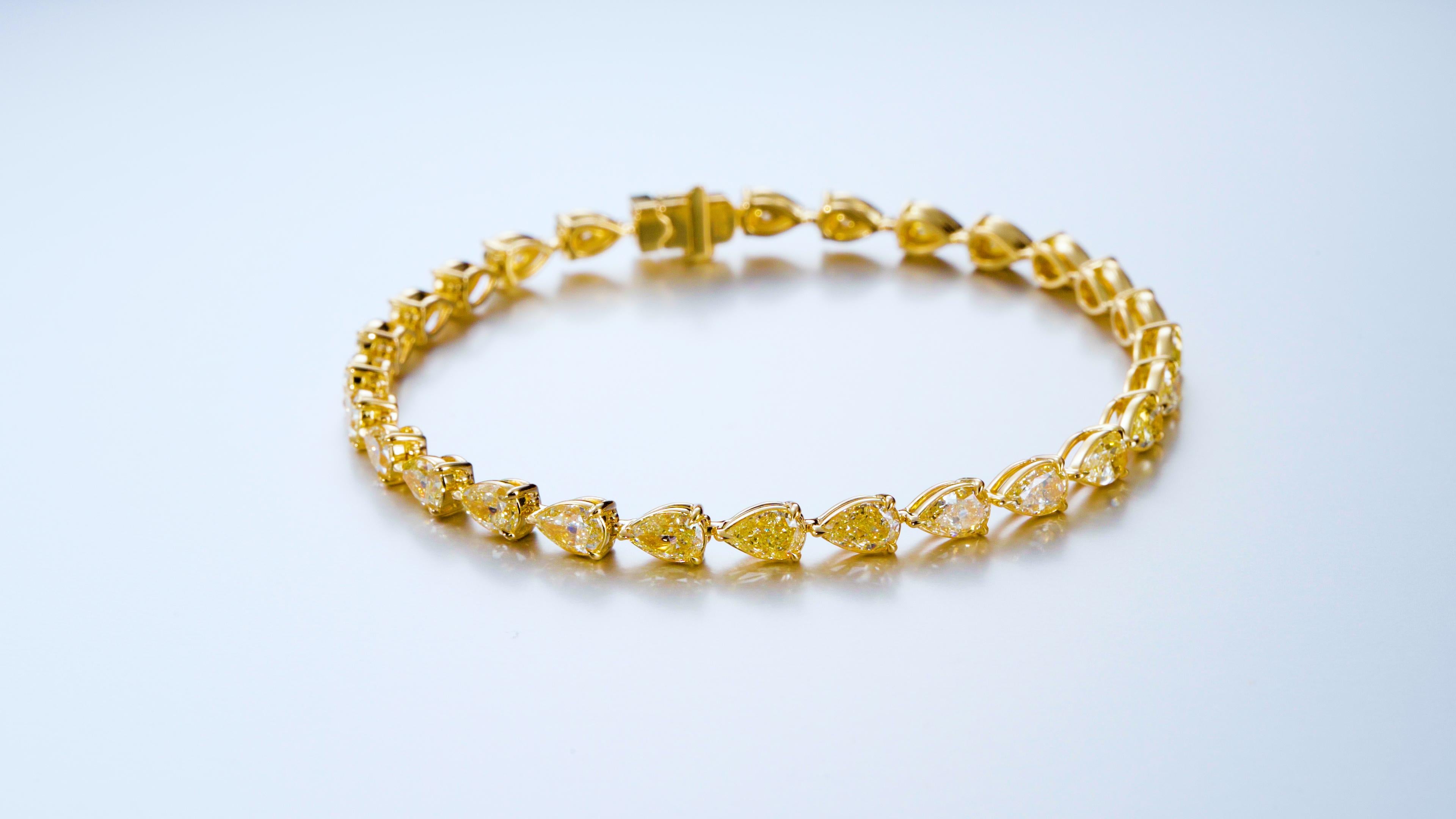 8,78CT Tennisarmband aus birnenförmigen, natürlichen, hellgelben Diamanten in 18k Damen im Angebot