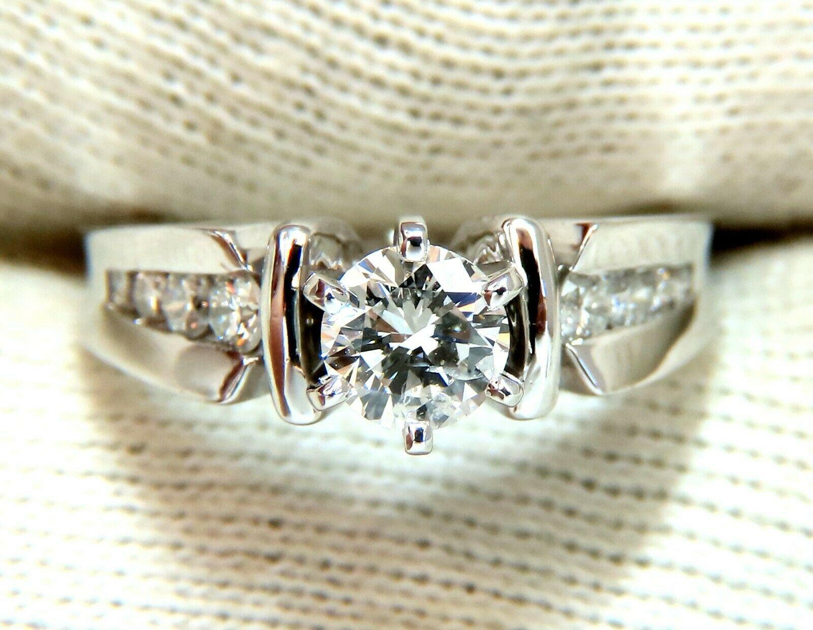 .87 Carat Natural Round Diamond Engagement Ring 14 Karat In New Condition For Sale In New York, NY