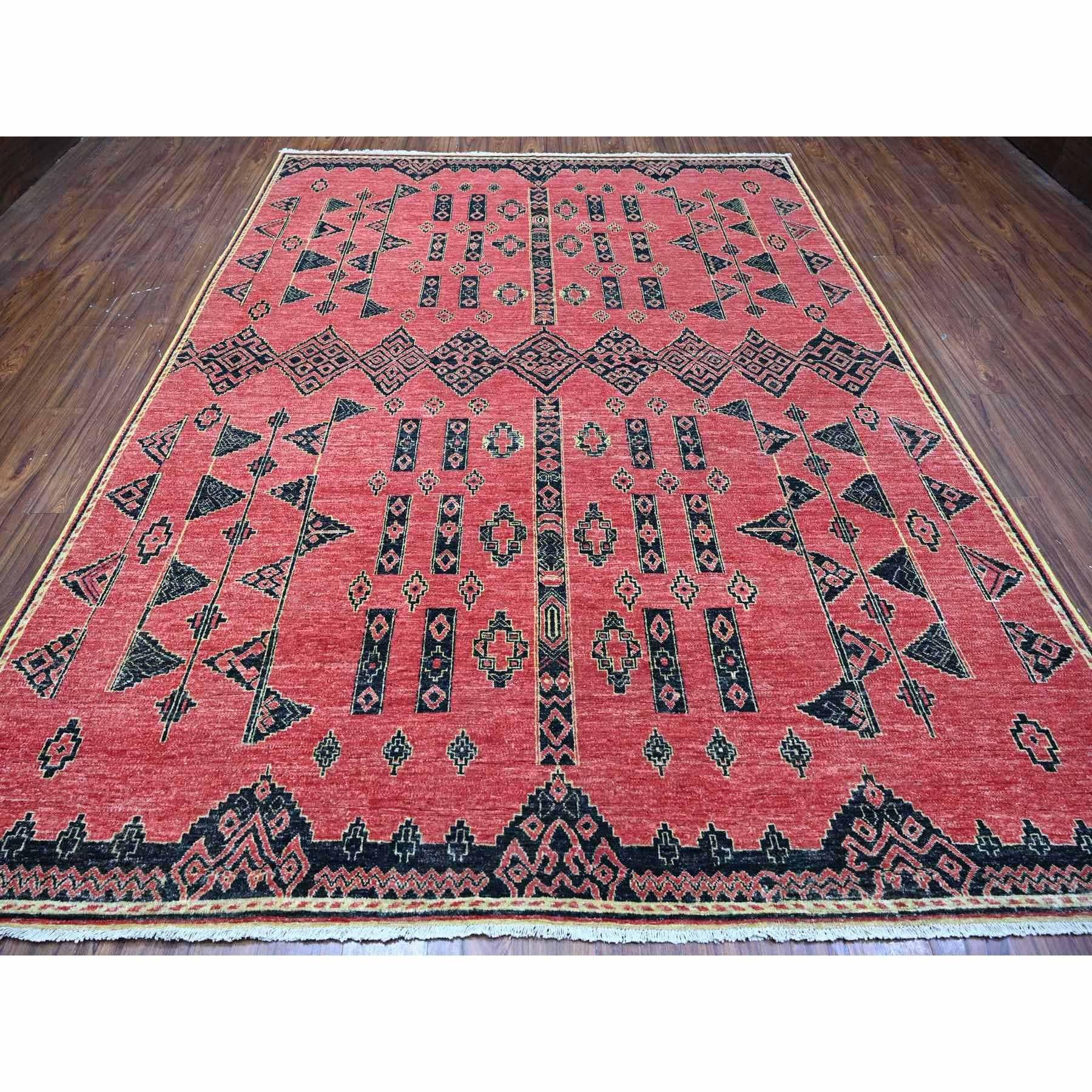 This is a truly genuine one-of-a-kind Fine Peshawar, Hand Knotted, Pure Wool, Oriental Rug. It has been Knotted for months and months in the centuries-old weaving craftsmanship techniques by expert artisans.
Primary materials: Wool
Latex: No Pile
