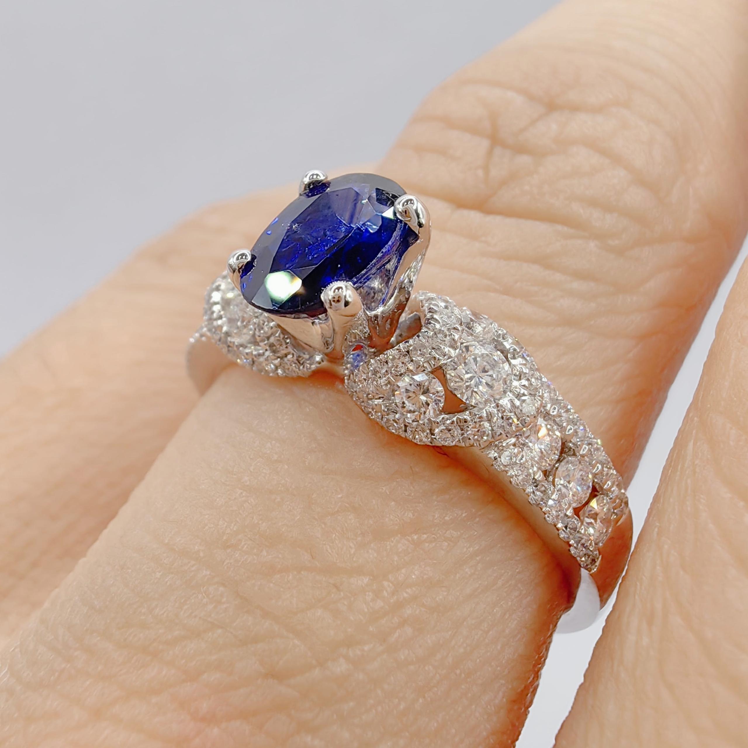 .88 Carat Oval-Cut Sapphire 88 Diamond Cluster Ring in 18k White Gold For Sale 2
