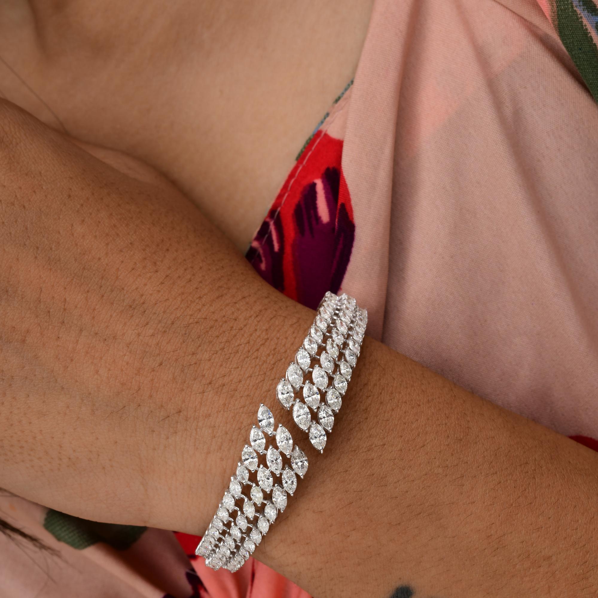 Brazalete ancho con diamantes marquesa naturales SI/H de 8,8 quilates y oro blanco de 18 quilates Corte marquesa en venta