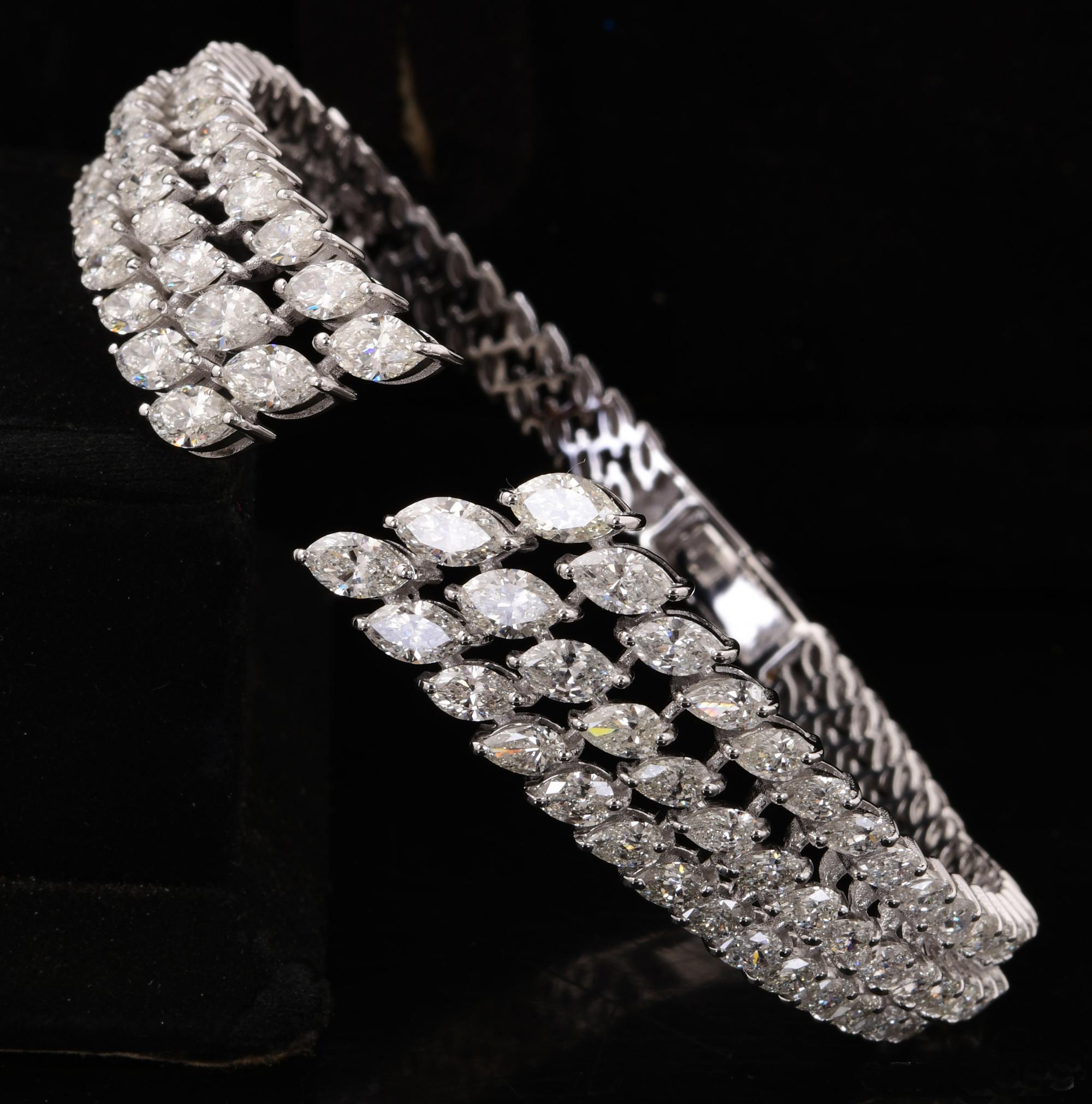Bracelet manchette jonc en or blanc 14 carats avec diamants marquises de 8,80 carats Pour femmes en vente
