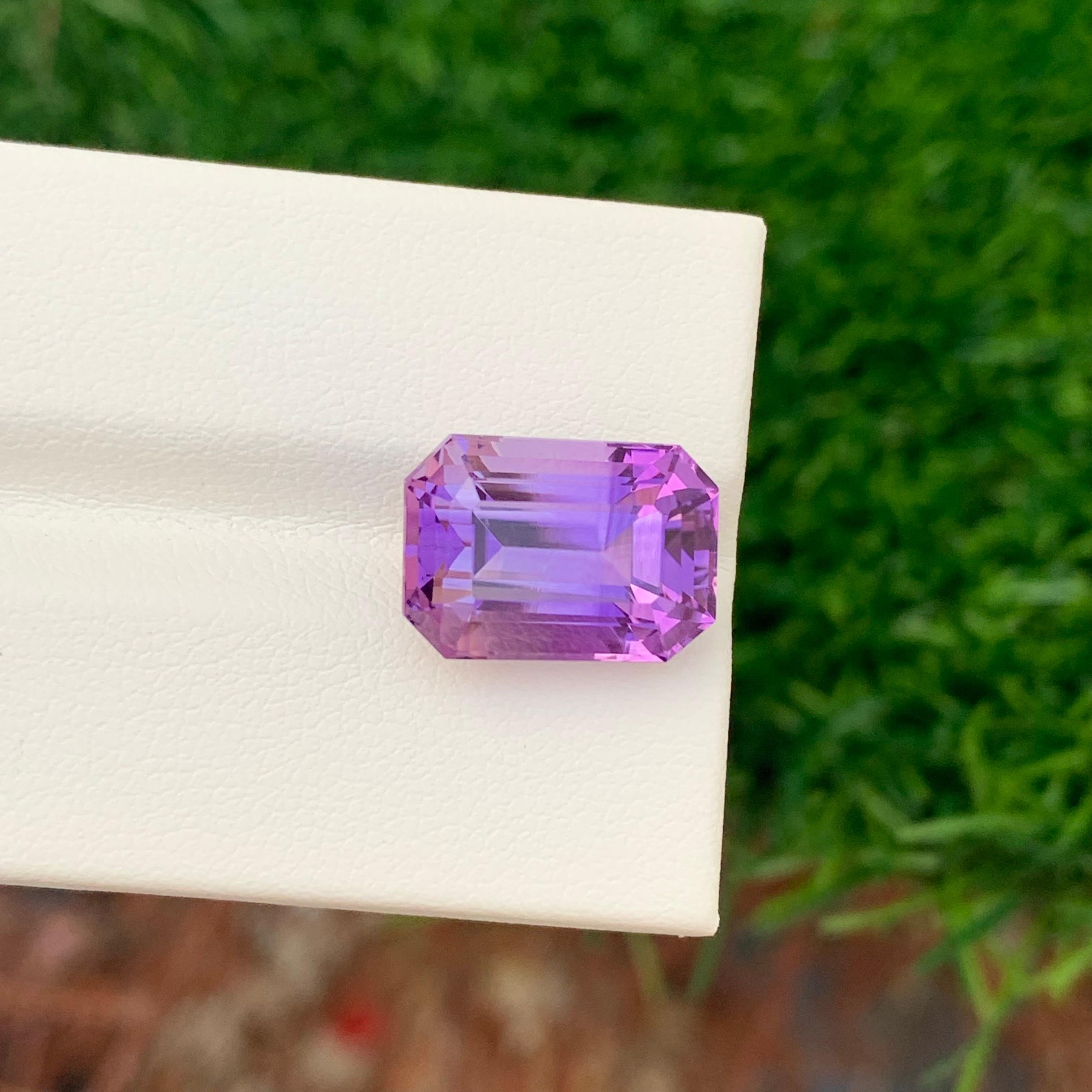 8.80 Karat natürlicher loser Amethyst Smaragd Form Edelstein für Damen oder Herren im Angebot