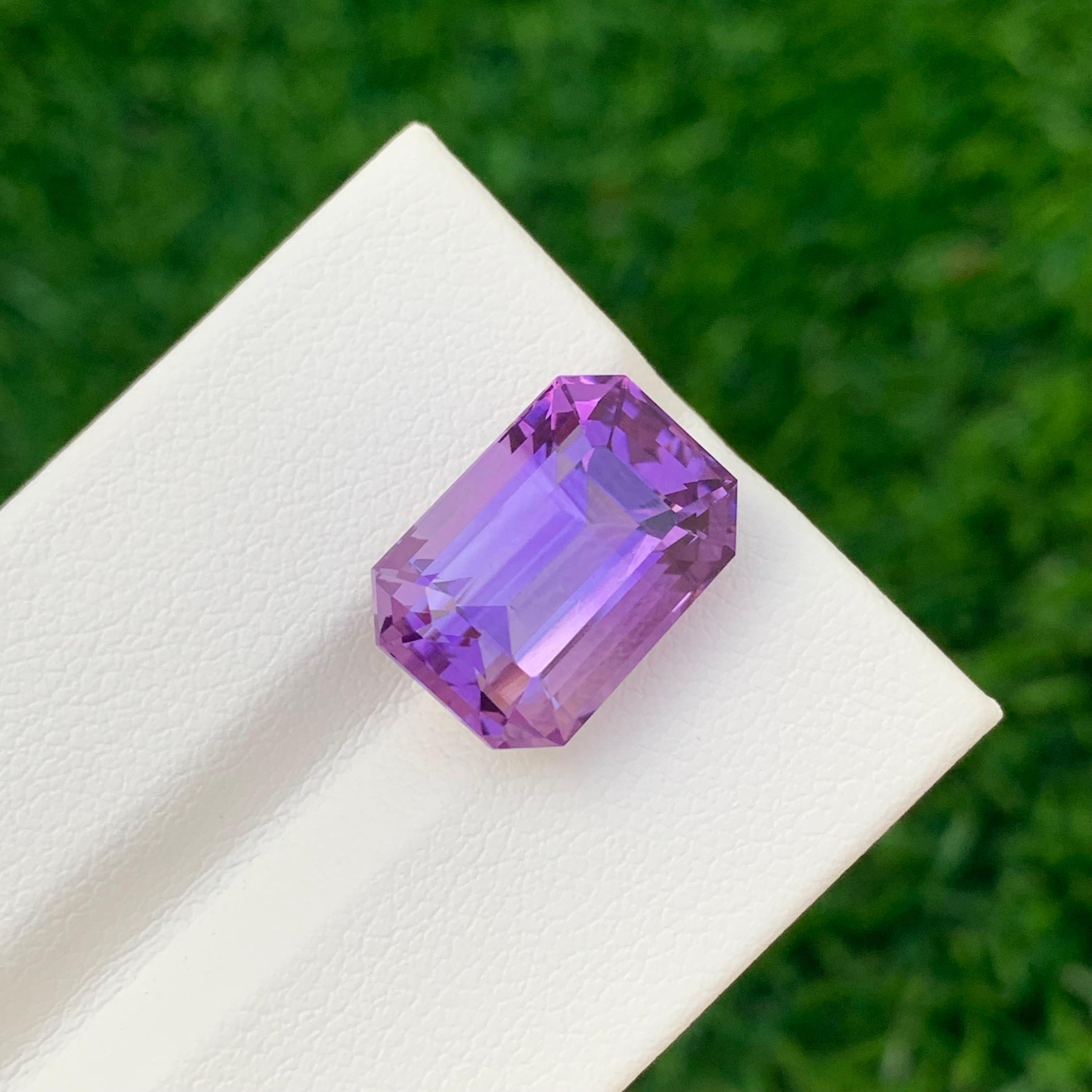 8.80 Karat natürlicher loser Amethyst Smaragd Form Edelstein im Angebot 1