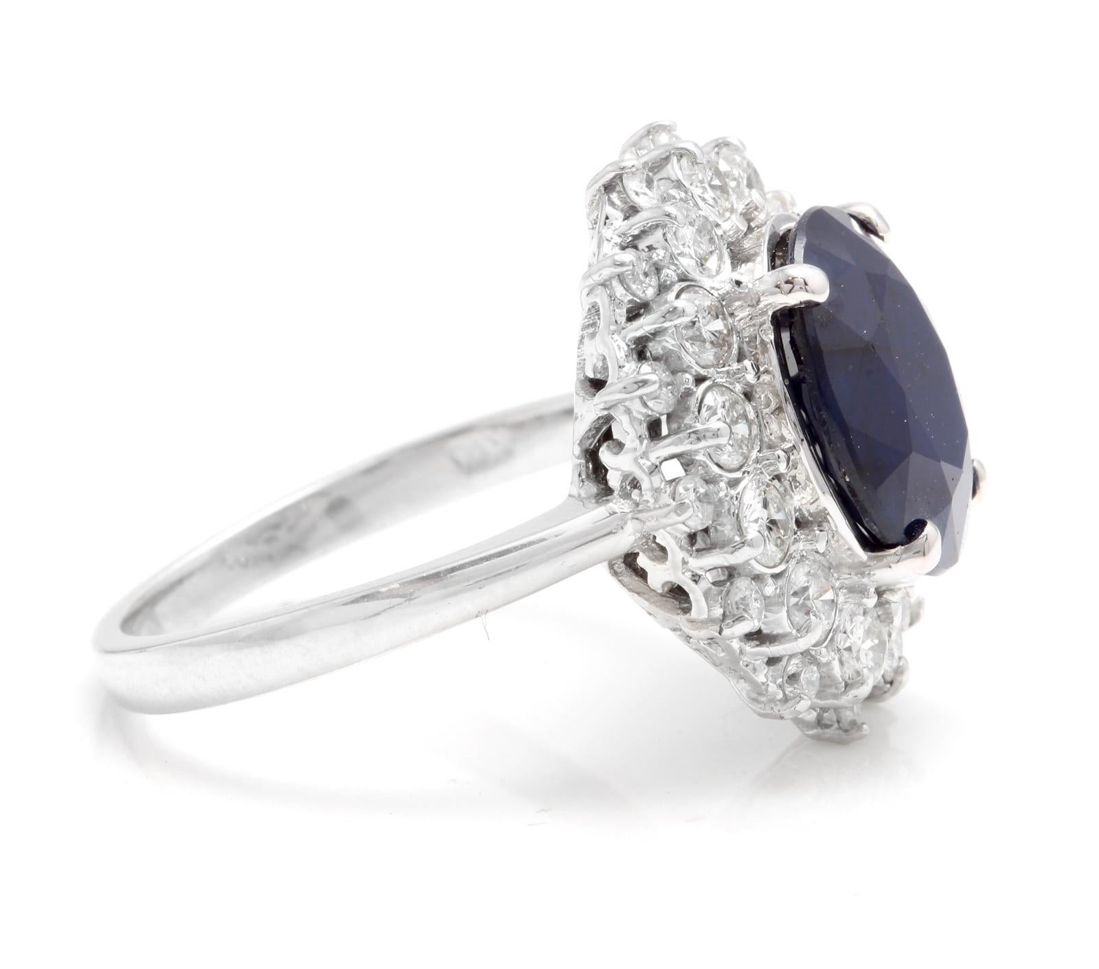Round Cut 8.80 Carat Exquisite Natural Blue Sapphire and Diamond 14 Karat Solid White Gold For Sale