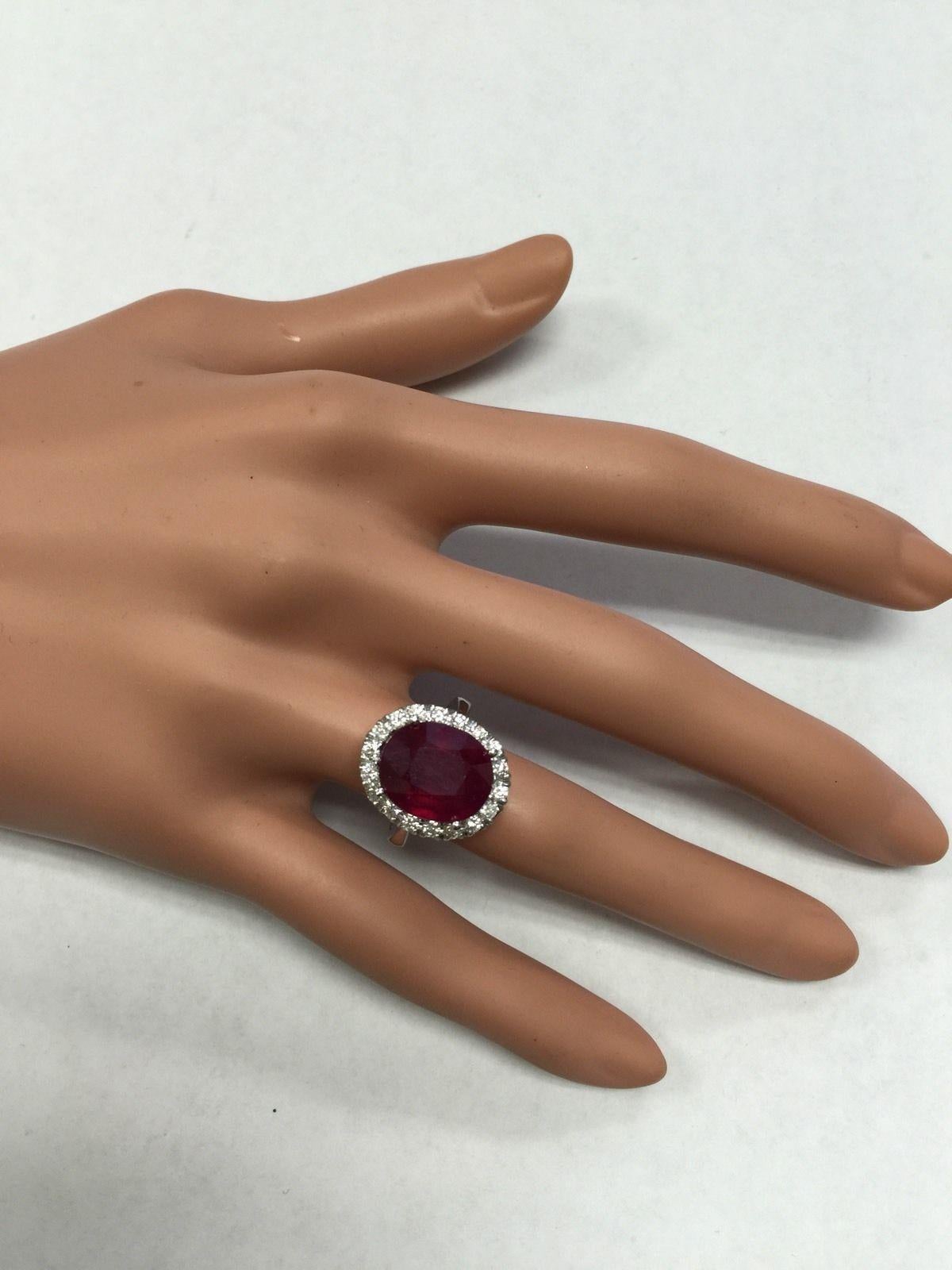8.80 Carat Impressive Natural Red Ruby and Diamond 14 Karat White Gold Ring For Sale 3