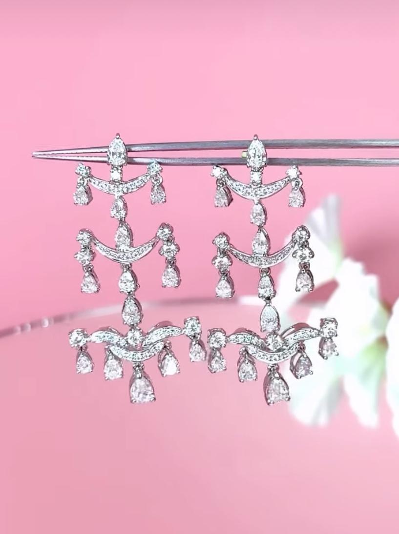 Mixed Cut 8.80 Carats Mixed Shape Diamonds 18k Gold Chandelier Earrings For Sale