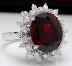 8.80 Carat Natural Impressive Red Garnet and Diamond 14 Karat White Gold Ring