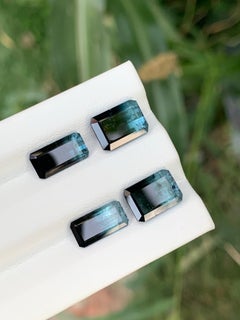8,80 Karat zweifarbiger blau-schwarzer Turmalin im Smaragdschliff – Edelstein-Set für Schmuck