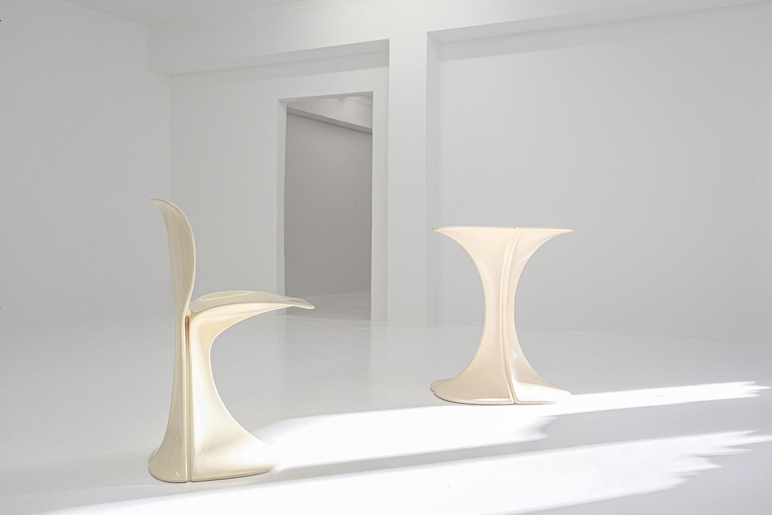 Space Age 8810 Flower Chair and Table Leg by Pierre Paulin for Boro Belgium, 1973 For Sale