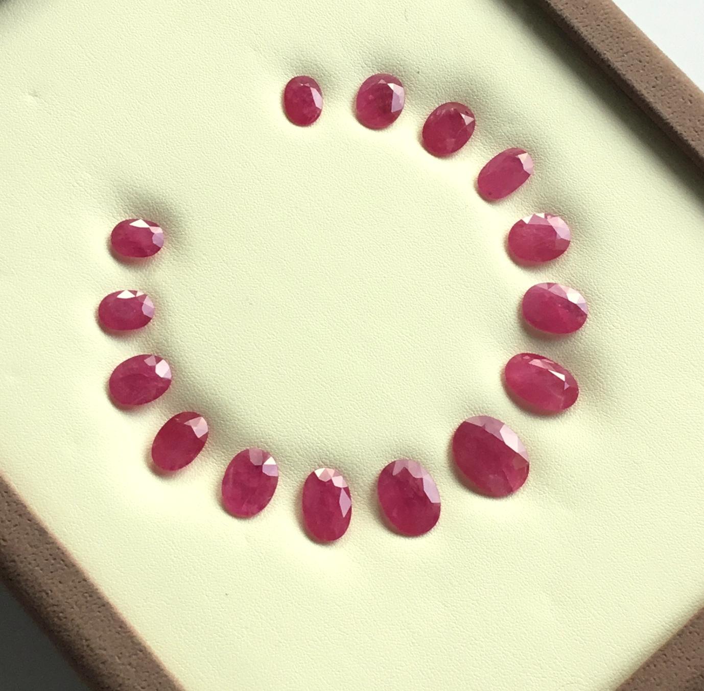 Taille ovale 88.13 Carats Ruby Mozambique Oval Faceted Cut stone Layout Heated Natural Gem en vente