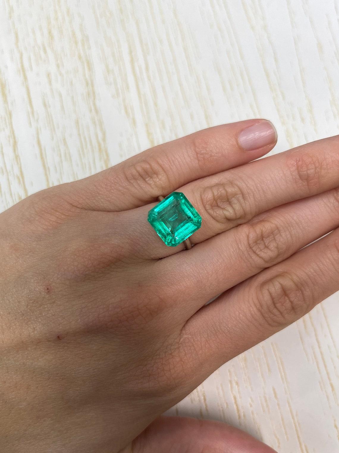Femenino o masculino Esmeralda colombiana talla Asscher verde brillante de 8,81 ct 12,5x12,5 mayo auténtica en venta
