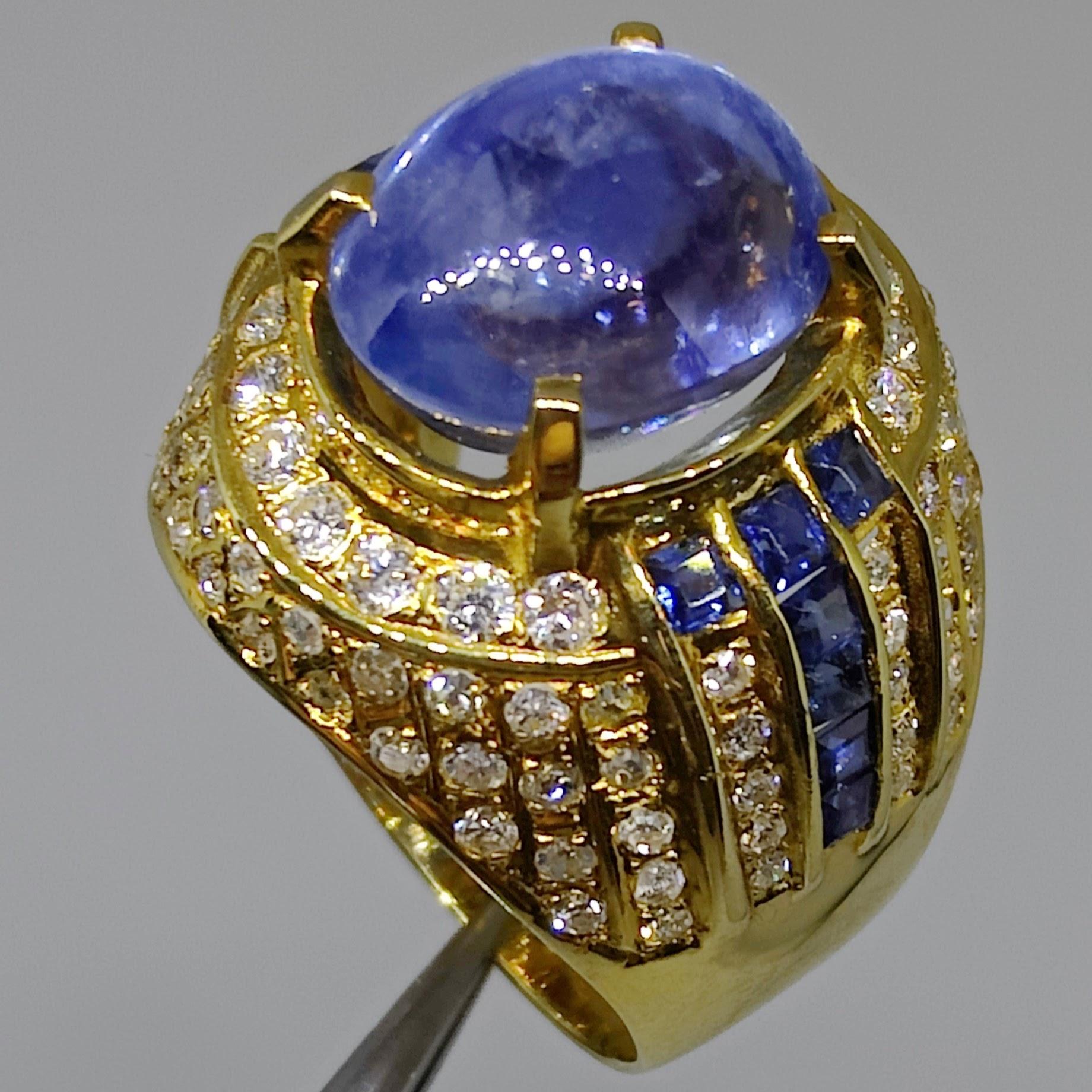 Vintage Art Deco 8.82ct Cabochon Blue Sapphire Diamond Men's Ring in 20K Gold For Sale 1