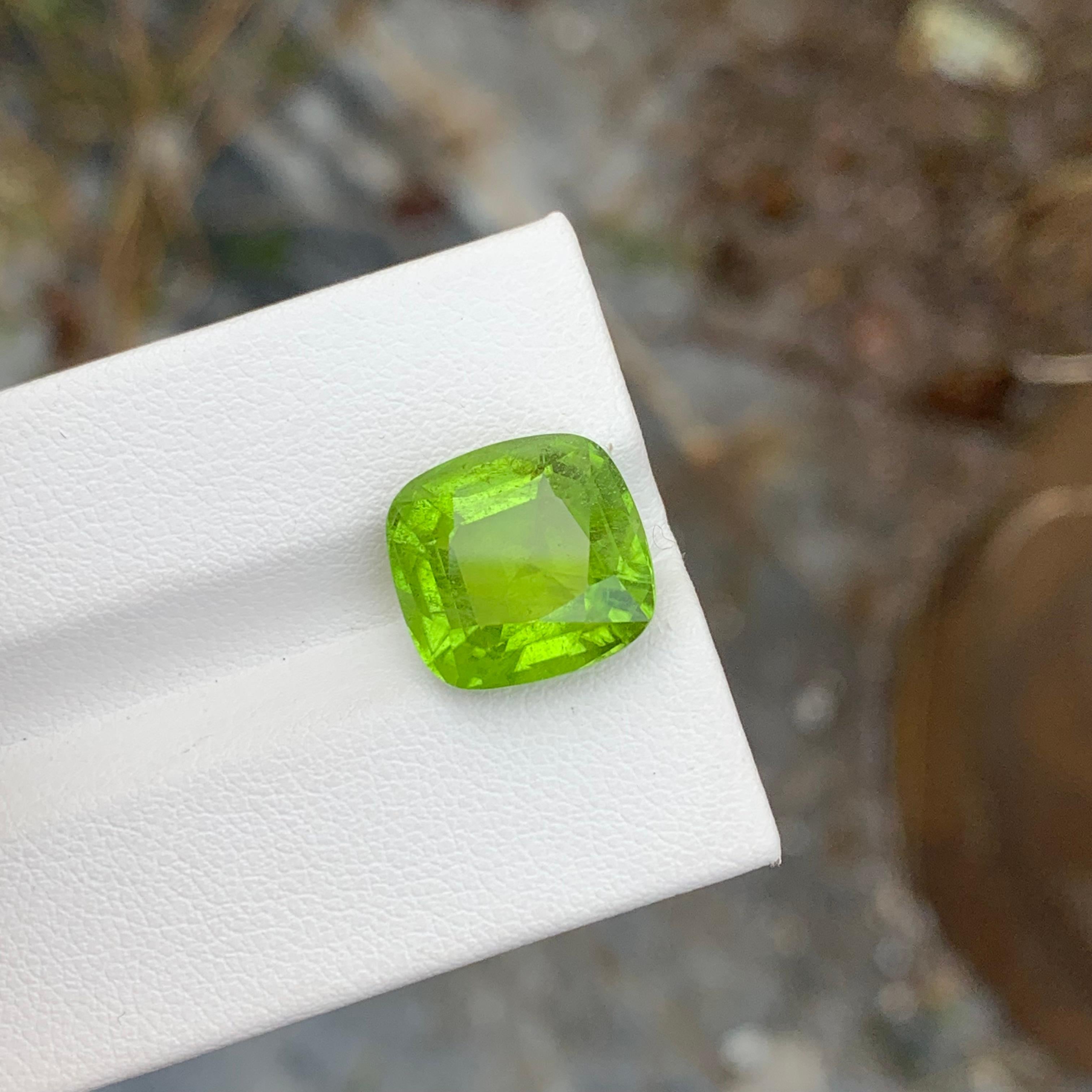 8.85 Carat Natural Loose Apple Green Peridot Cushion Shape Gem For Necklace  For Sale 2