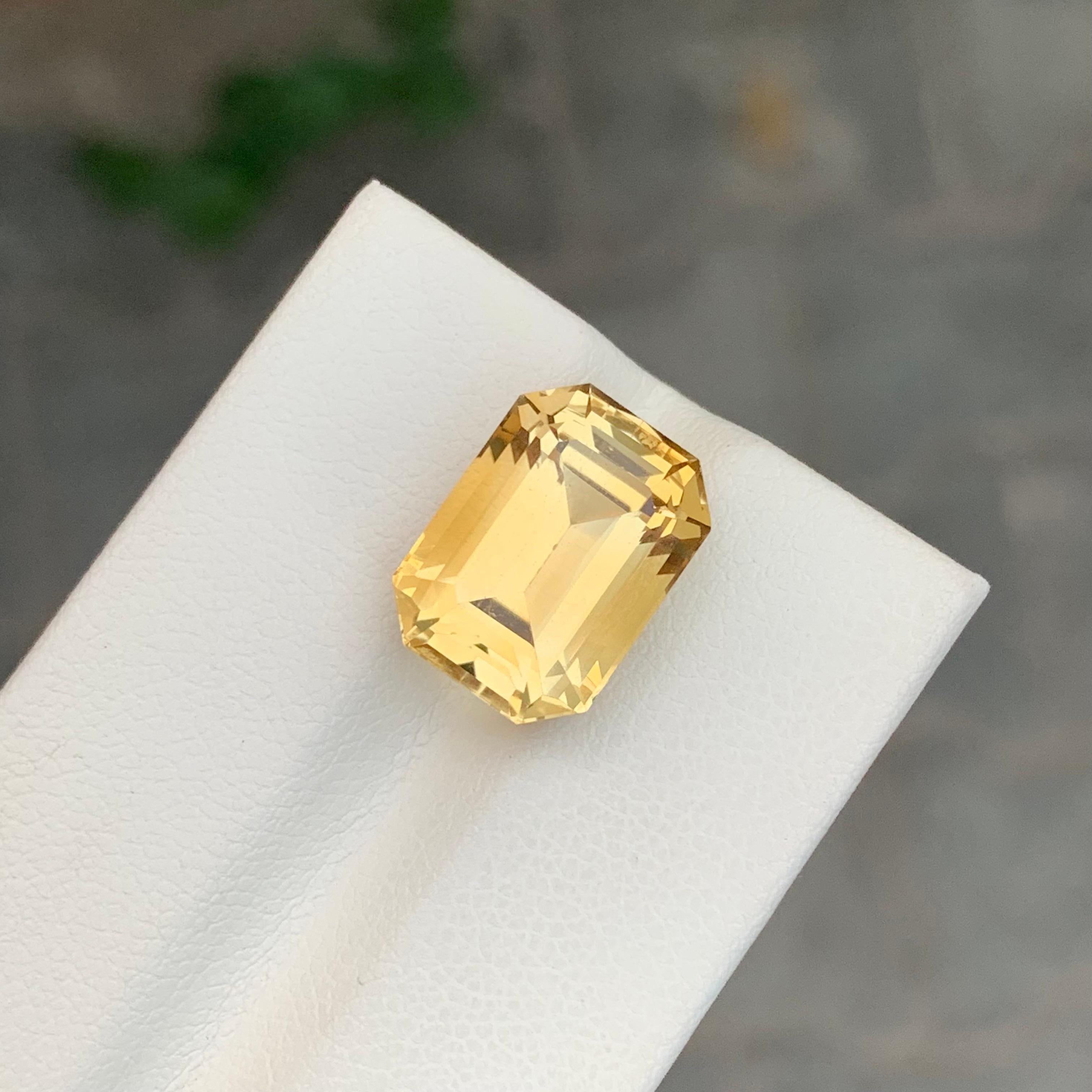 8.85 Karat natürlicher loser gelber Citrin Smaragd Form Edelstein (Smaragdschliff) im Angebot