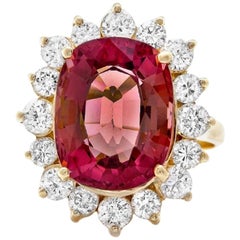 8.85 Carat Natural Tourmaline and Diamond 14 Karat Solid Yellow Gold Ring