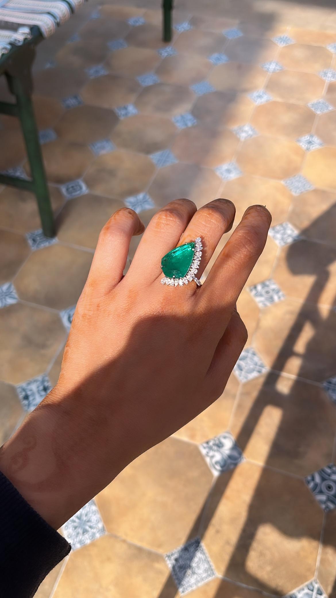 8.85 Carats, Natural Shield Cut Zambian Emerald & Diamonds Cocktail Ring 3