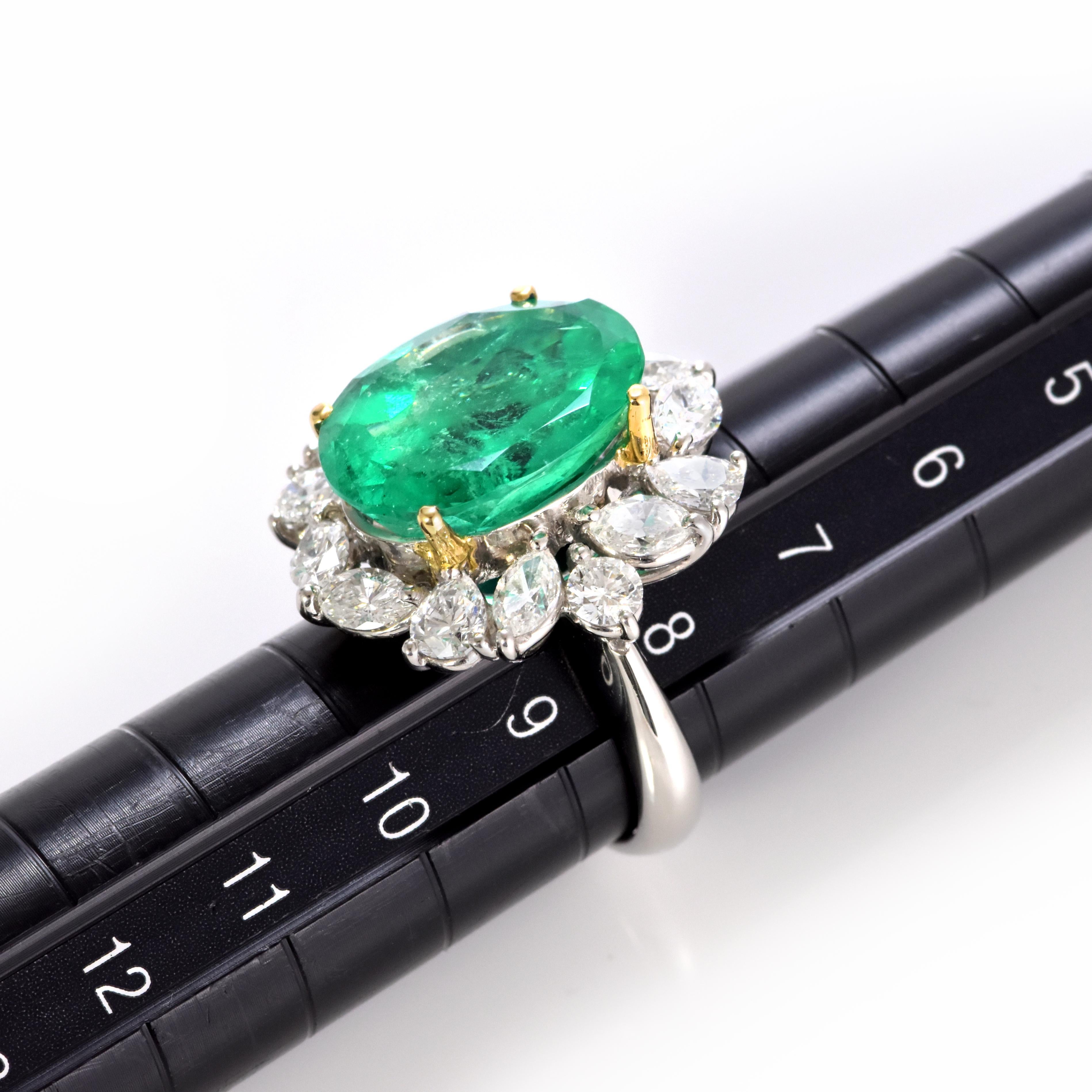 Anillo de Esmeralda Colombiana Natural y Diamantes de 8,86 quilates en Platino/Oro de 18 quilates en venta 10
