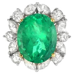 8.86 Carat Natural Colombian Emerald and Diamond Ring Made in Platinum/18K Gold