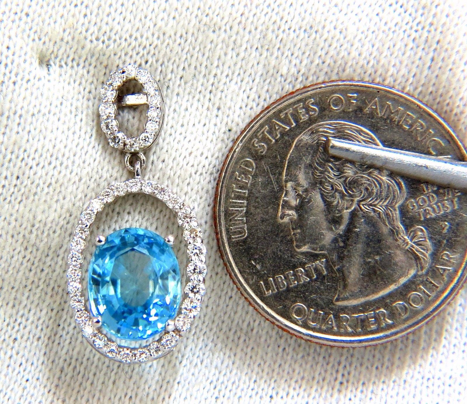 8,86 carati di zircone naturale blu indaco Vivid Diamonds Orecchini pendenti 14 carati In condizioni Nuovo in vendita a New York, NY
