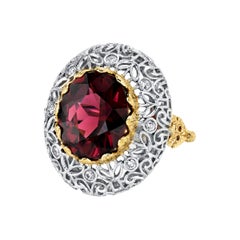 Anello Cocktail con Granato Rodolite e Diamante da 8,86 Carati in Oro Bianco e Giallo
