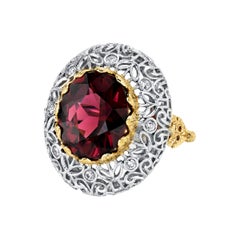 Bague cocktail en or blanc et jaune avec grenat rhodolite de 8,86 carats et diamants 