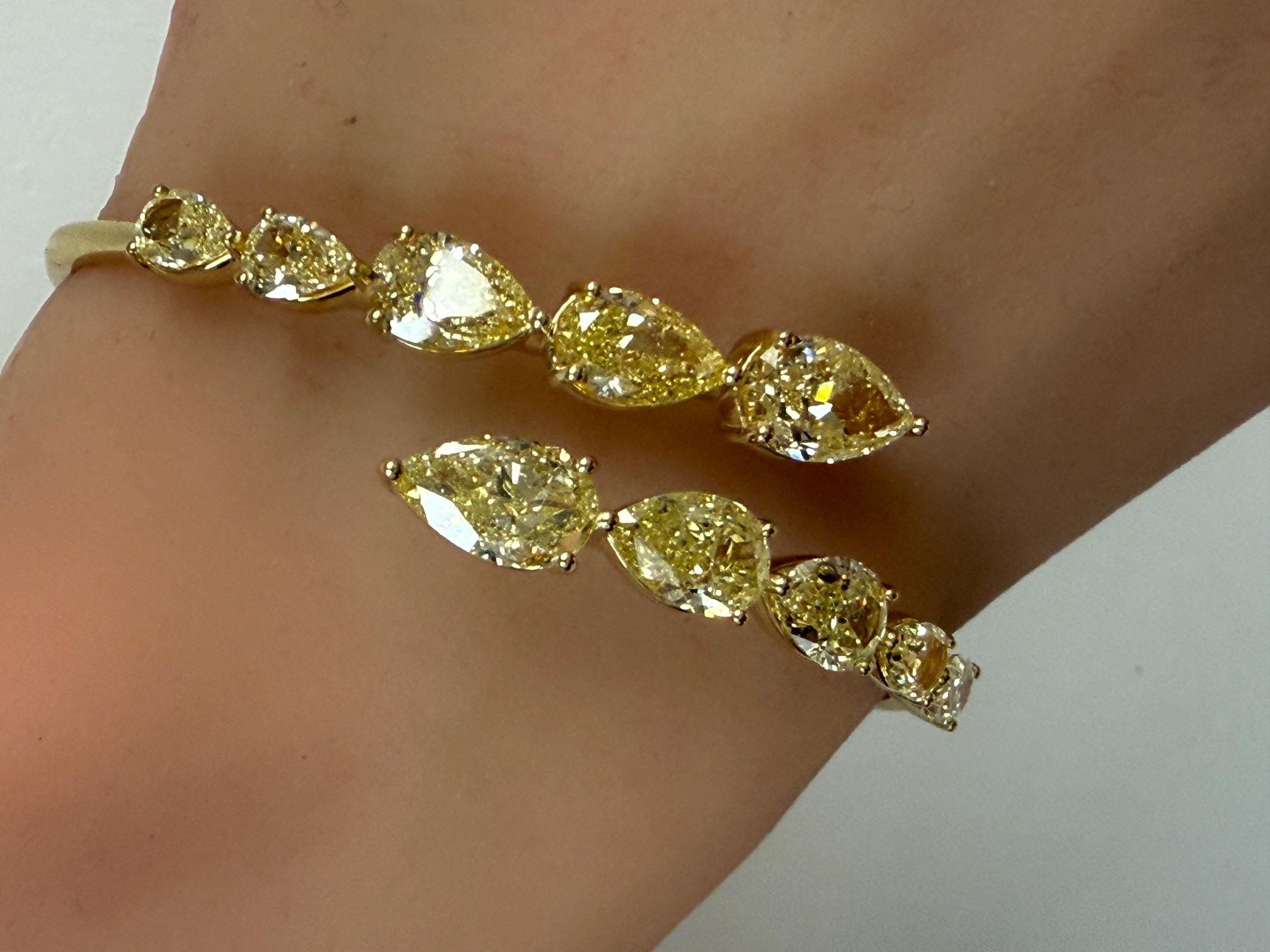 8.87ct Fancy Light Yellow Pear Shape Diamond Bangle in 14K Yellow Gold ...