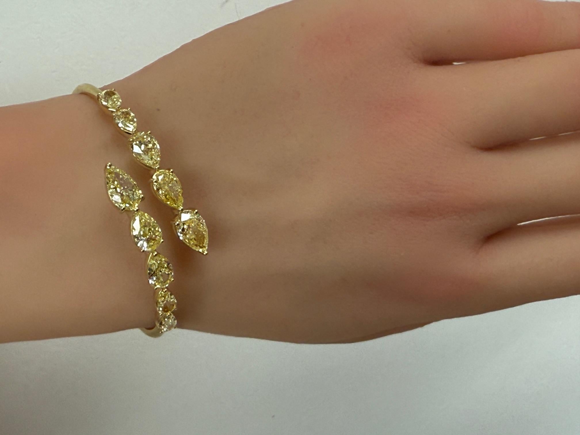 8.87ct Fancy Light Yellow Pear Shape Diamond Bangle in 14K Yellow Gold ...