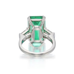 8.88 Carat Emerald-cut Statement 14K  Gold Heirloom-Worthy Glow Emerald Ring