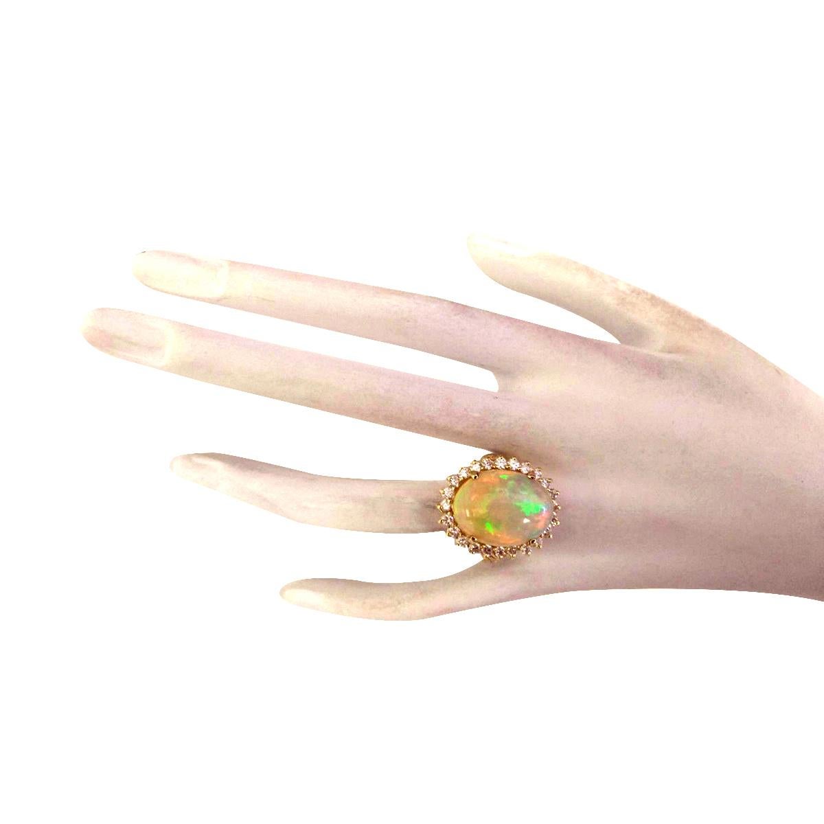 Natural Opal Diamond Ring In 14 Karat Yellow Gold  In New Condition For Sale In Los Angeles, CA