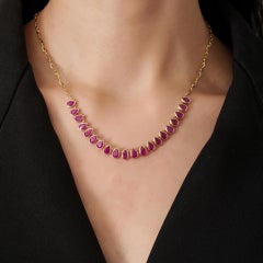 8,88 Karat Birnenschliff Rubin Lünette Station Kette Halskette in 14K Gelbgold