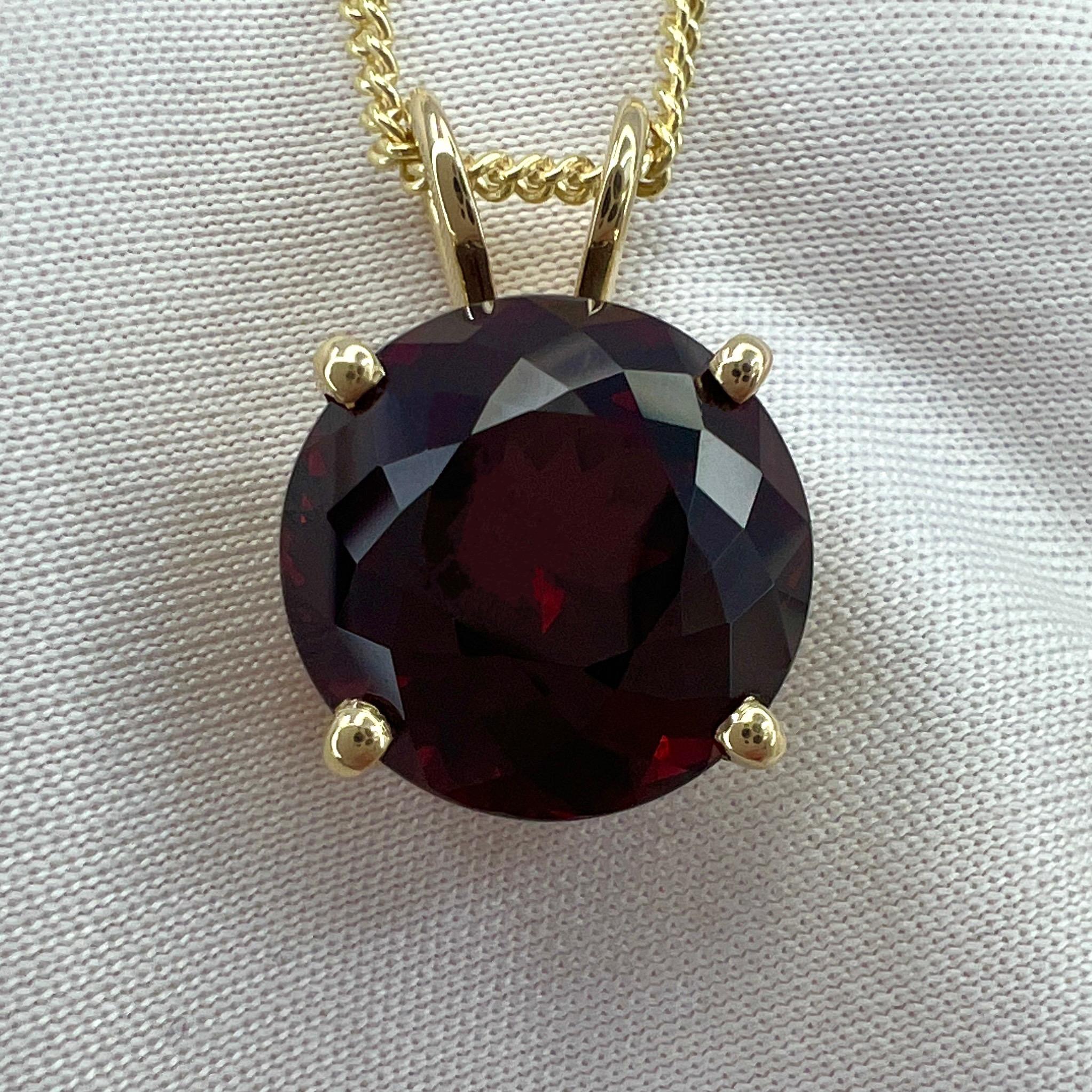 8.88 Carat Rhodolite Garnet Fancy Round Cut Red Yellow Gold Pendant Necklace For Sale 2