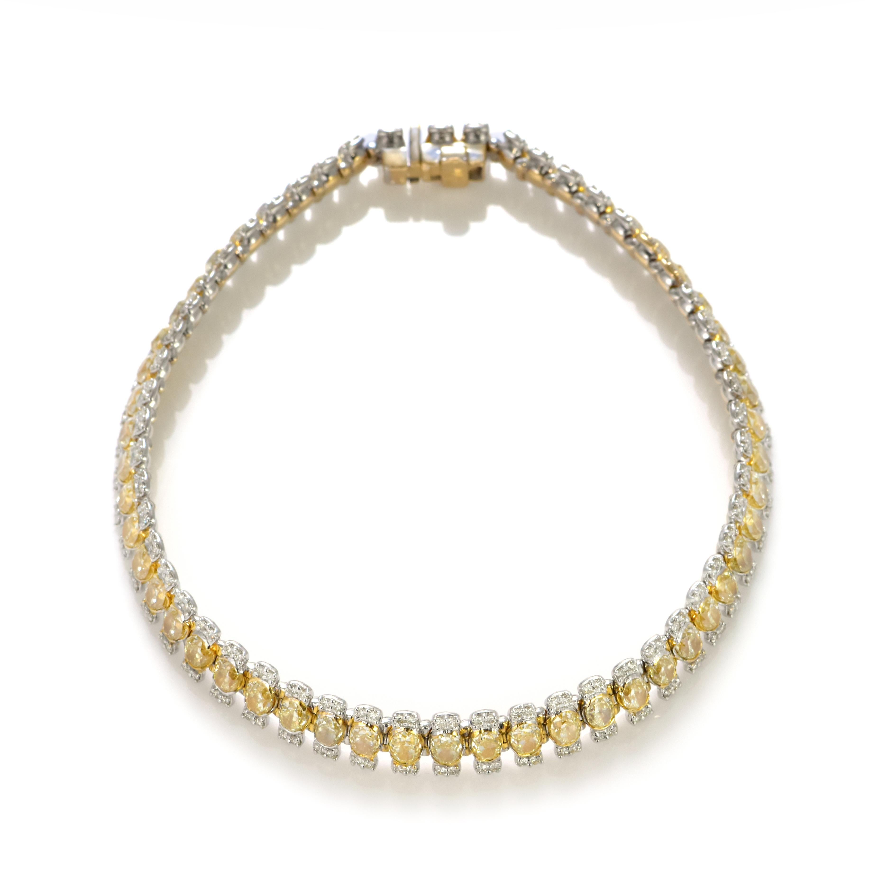 Bracciale di diamanti gialli Nature Fancy da 8,89 carati in oro 18 carati in vendita 1