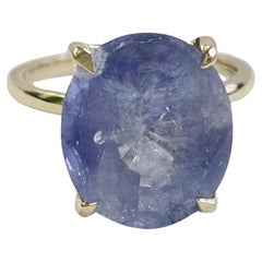 8.89 Carats Oval Shape Natural Sapphire Ring 14 Karat Yellow Gold