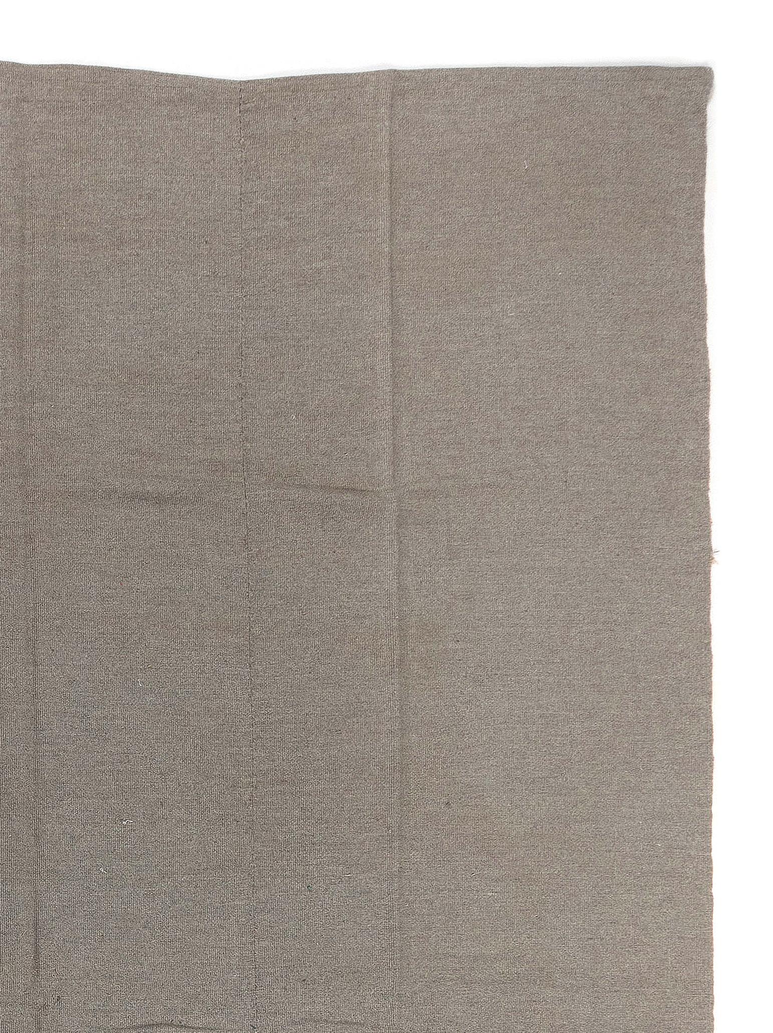 Hand-Woven 8.8x11.5 Ft Double Sided Turkish Kilim. Solid Gray Wool Carpet. Contemporary Rug For Sale
